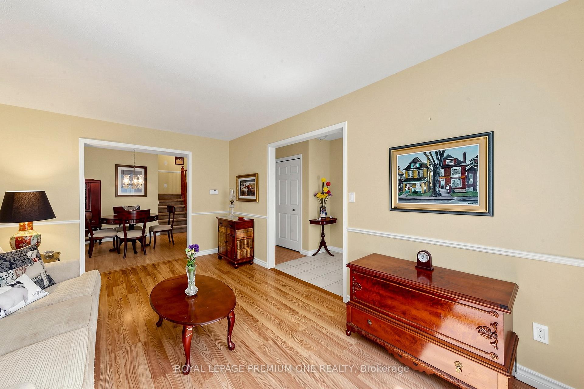 Photo 6 of 4 Prout Drive, Clarington, Bowmanville — HOMEH
