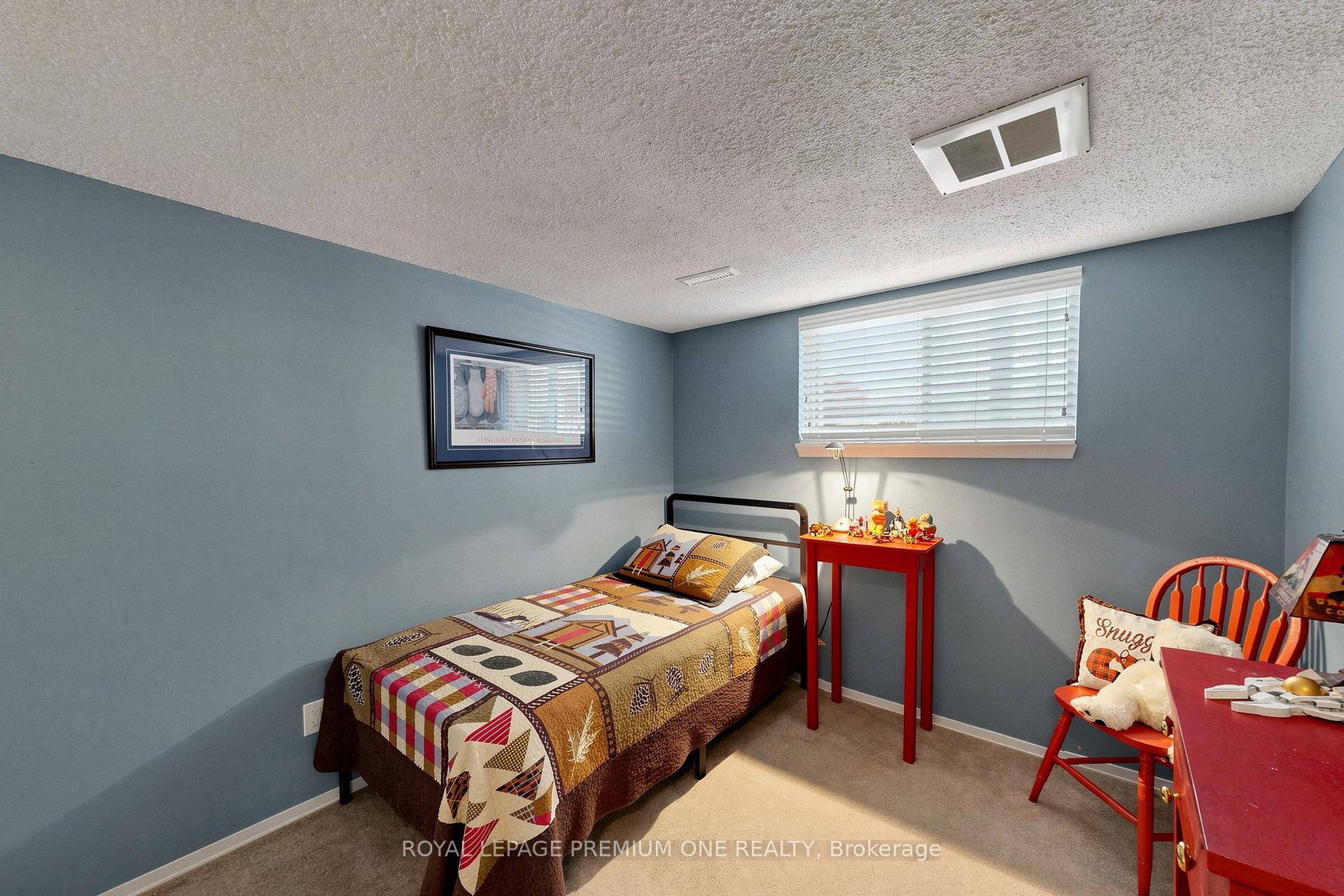 Photo 19 of 4 Prout Drive, Clarington, Bowmanville — HOMEH