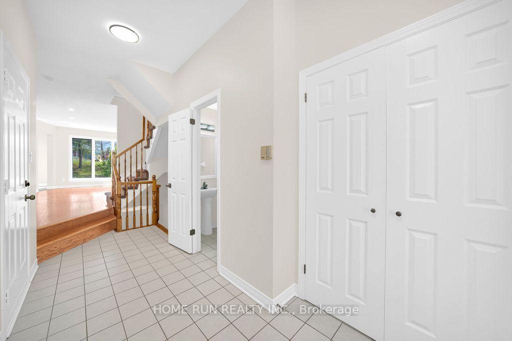 Photo 2 of 102 Kimberwick Crescent, Ottawa, Quinterra — HOMEH