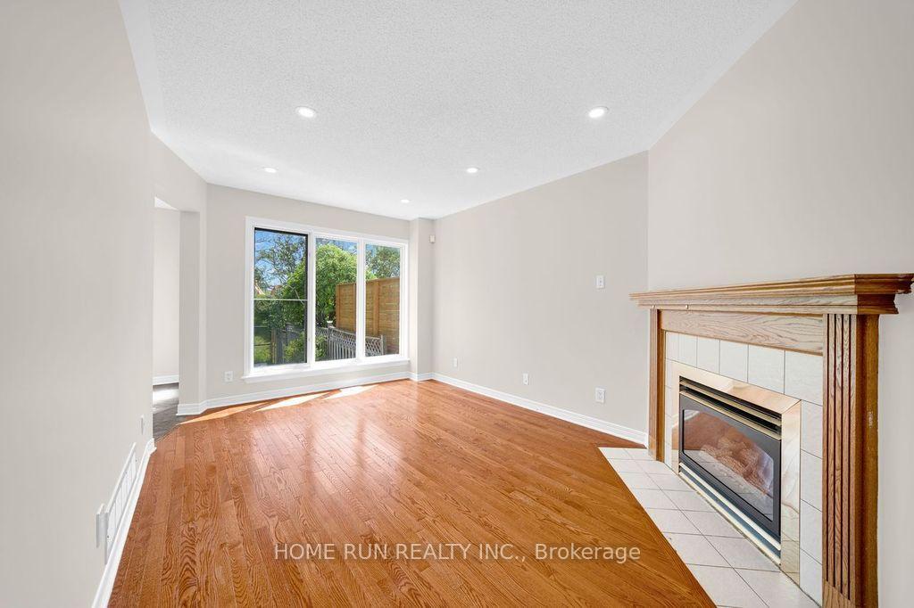 Photo 6 of 102 Kimberwick Crescent, Ottawa, Quinterra — HOMEH