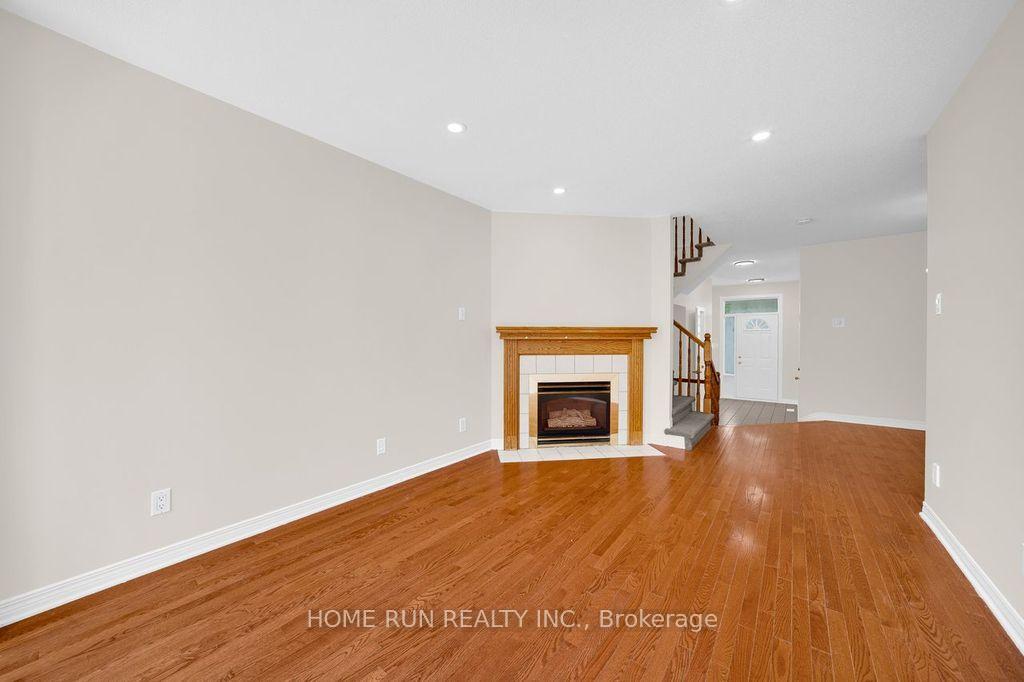 Photo 8 of 102 Kimberwick Crescent, Ottawa, Quinterra — HOMEH