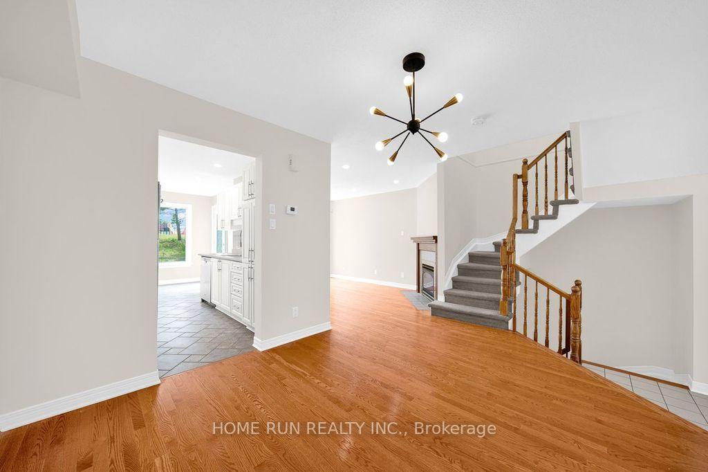 Photo 12 of 102 Kimberwick Crescent, Ottawa, Quinterra — HOMEH