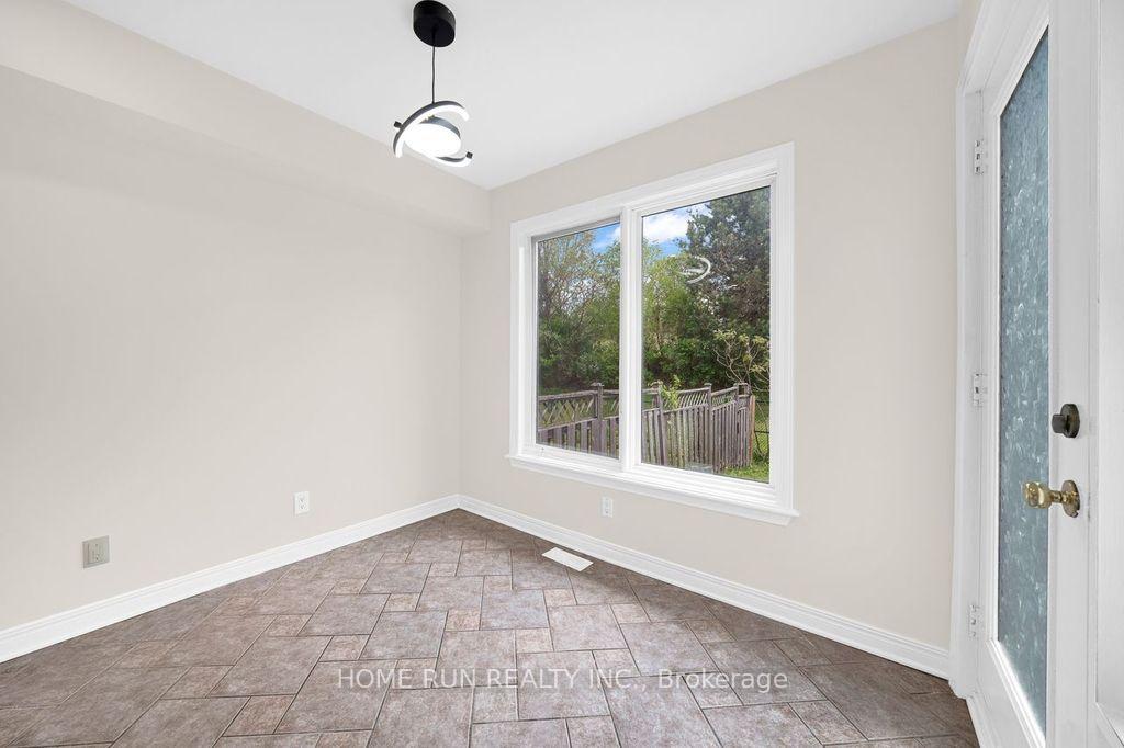 Photo 18 of 102 Kimberwick Crescent, Ottawa, Quinterra — HOMEH