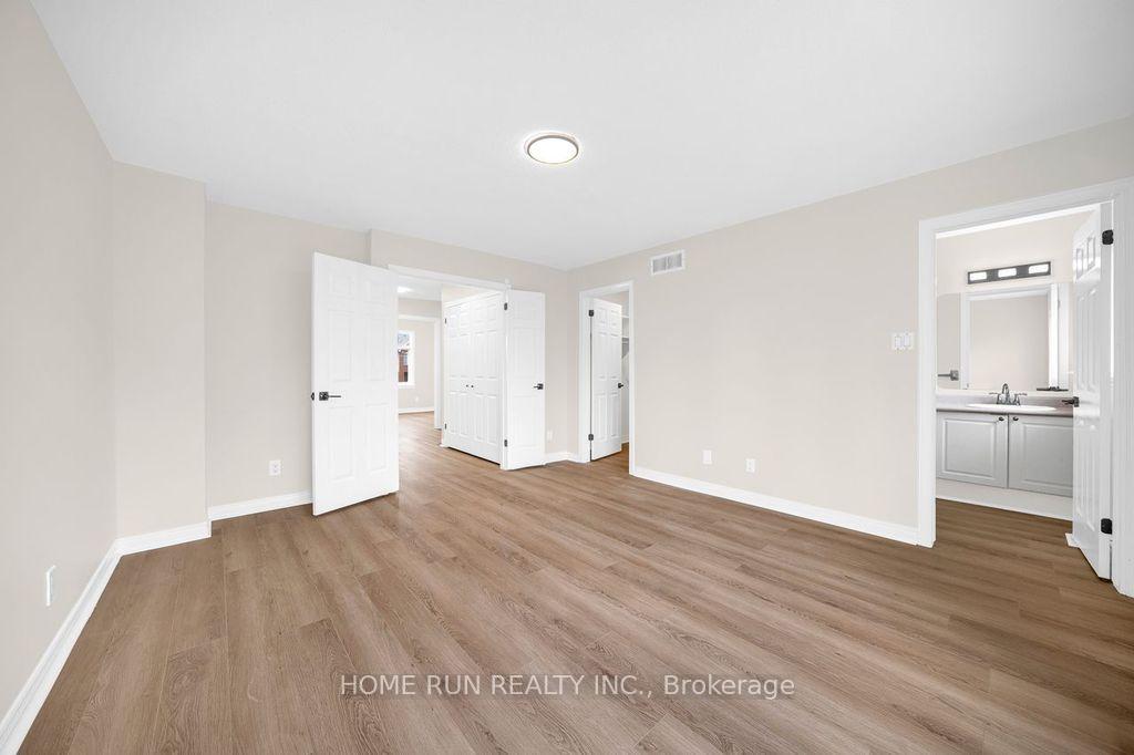 Photo 22 of 102 Kimberwick Crescent, Ottawa, Quinterra — HOMEH