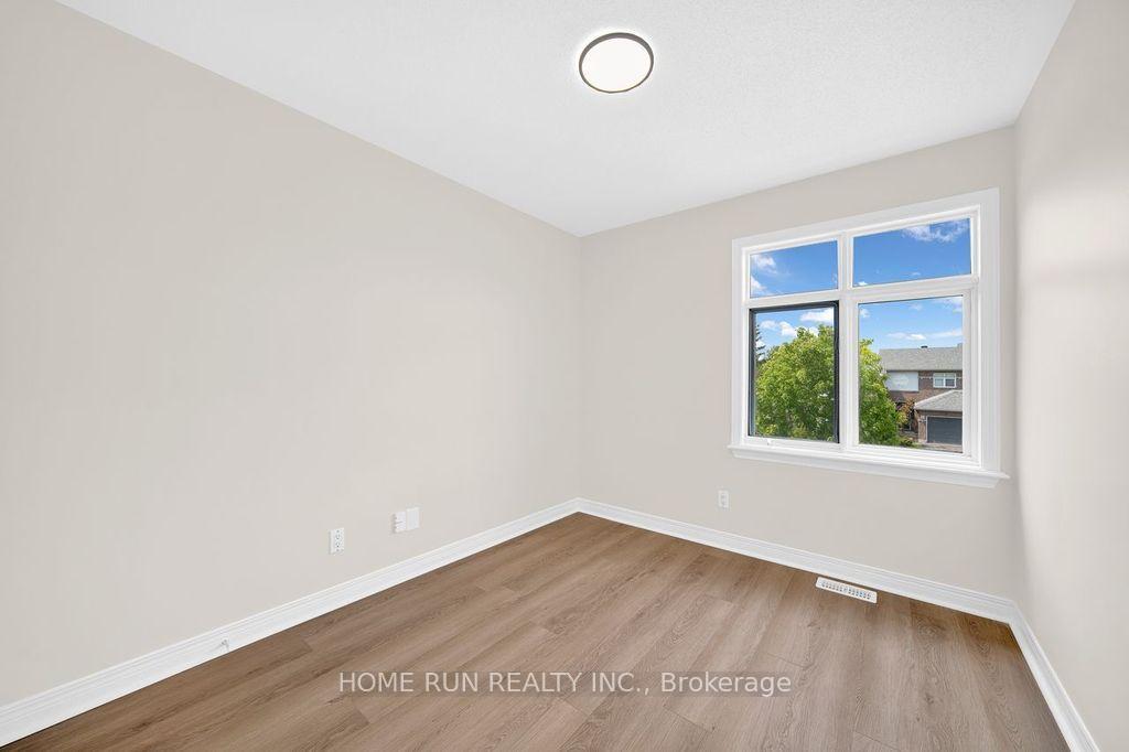 Photo 26 of 102 Kimberwick Crescent, Ottawa, Quinterra — HOMEH