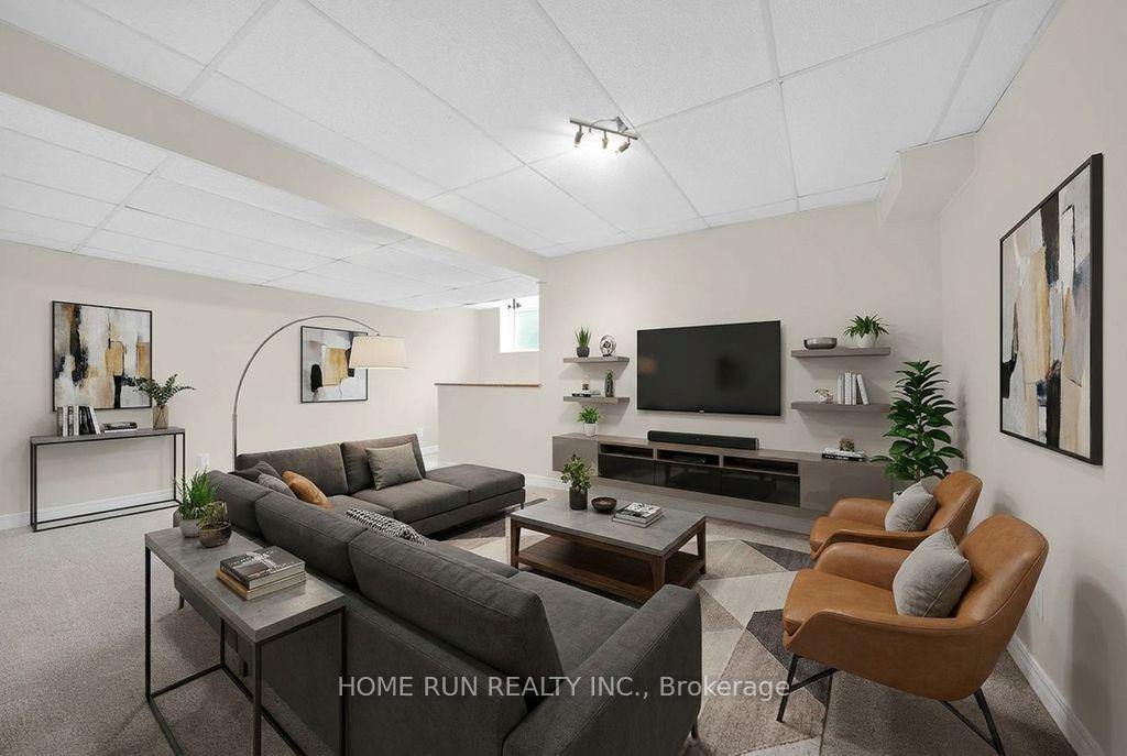 Photo 32 of 102 Kimberwick Crescent, Ottawa, Quinterra — HOMEH
