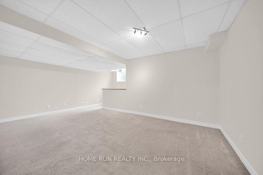 Photo 33 of 102 Kimberwick Crescent, Ottawa, Quinterra — HOMEH