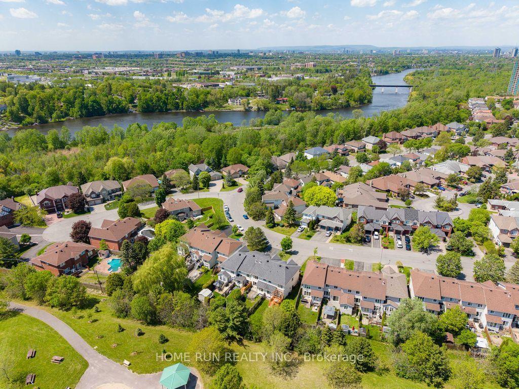 Photo 41 of 102 Kimberwick Crescent, Ottawa, Quinterra — HOMEH