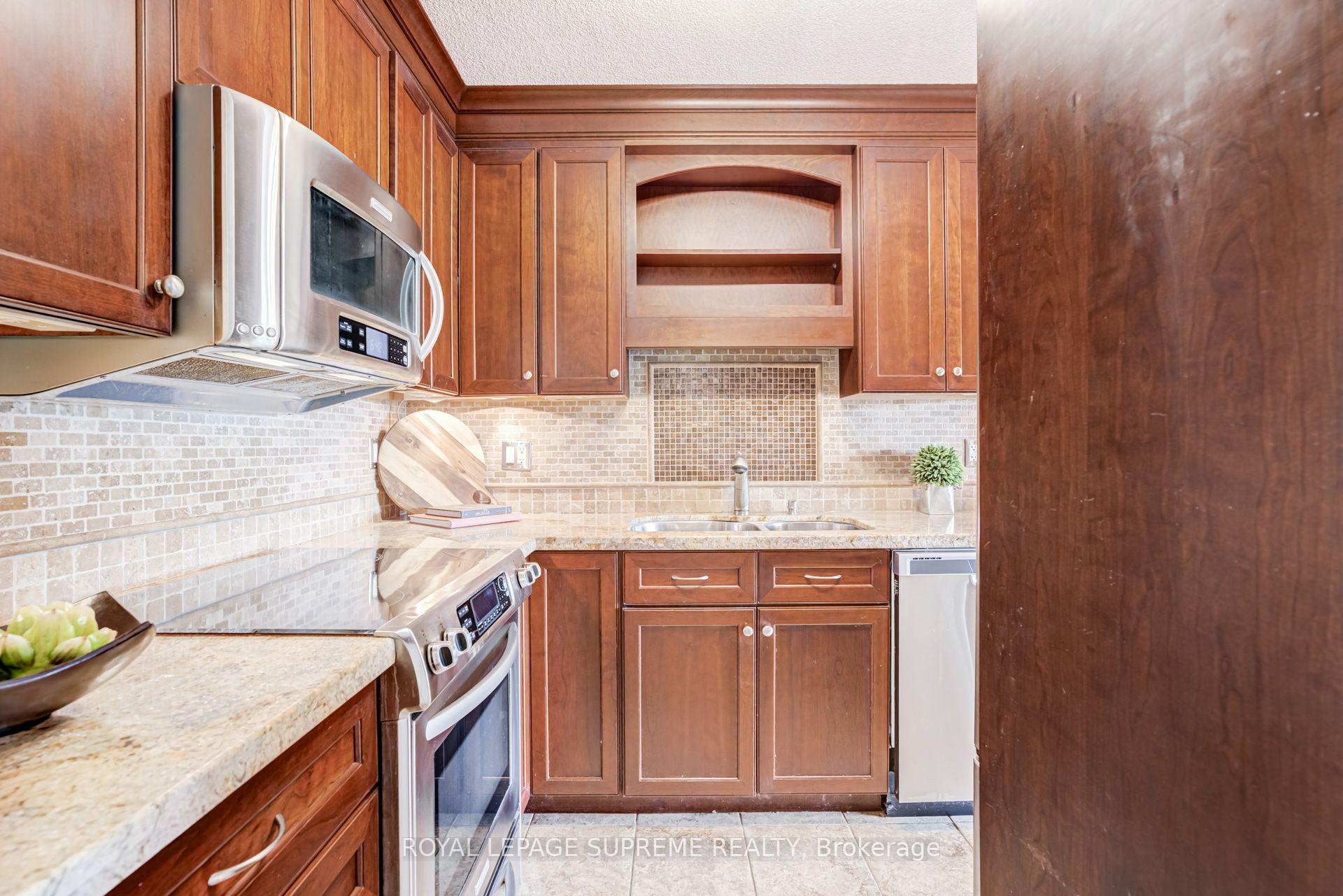 Photo 15 of Unit 305, 250 Scarlett Road, Toronto, Rockcliffe-Smythe — HOMEH