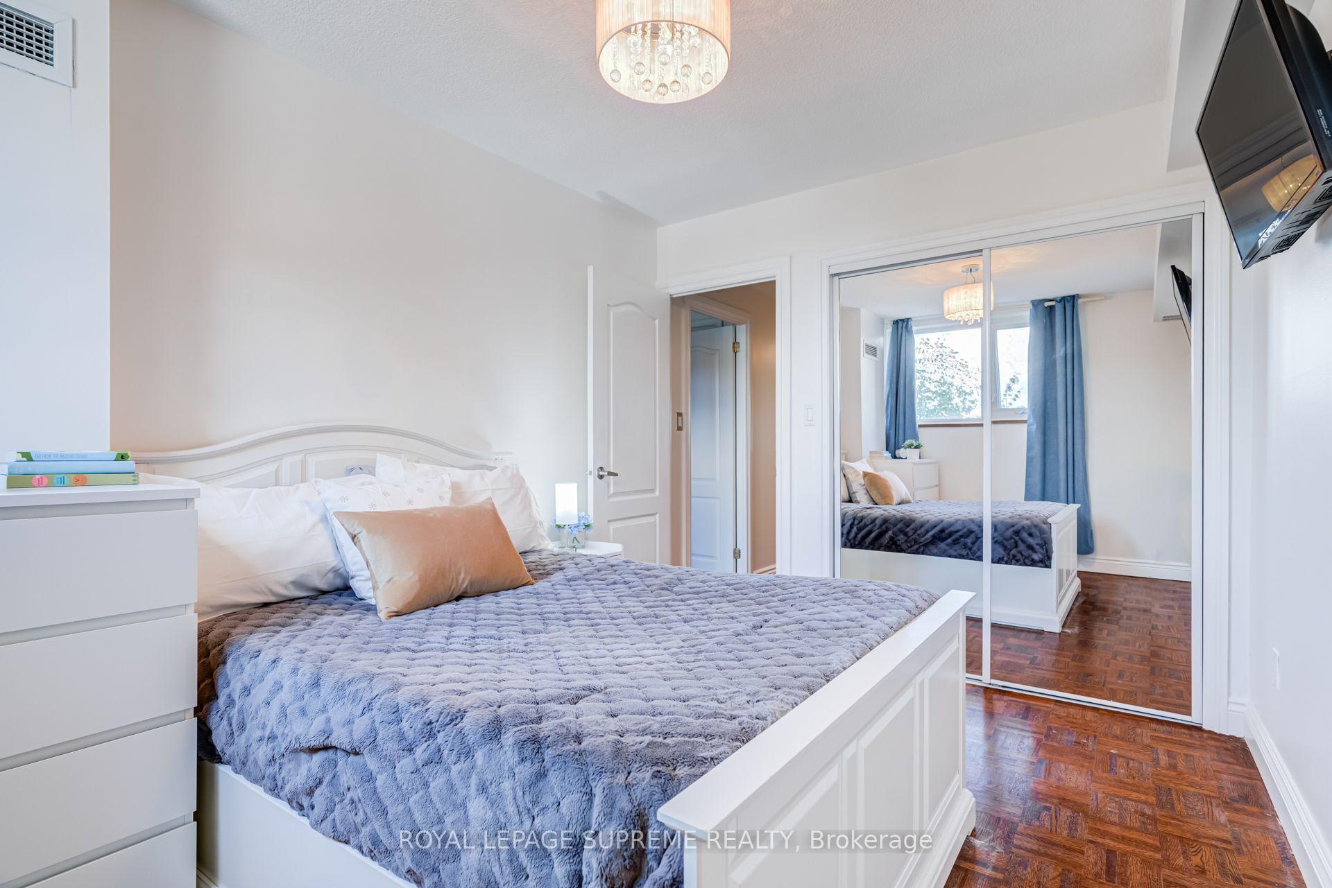 Photo 33 of Unit 305, 250 Scarlett Road, Toronto, Rockcliffe-Smythe — HOMEH
