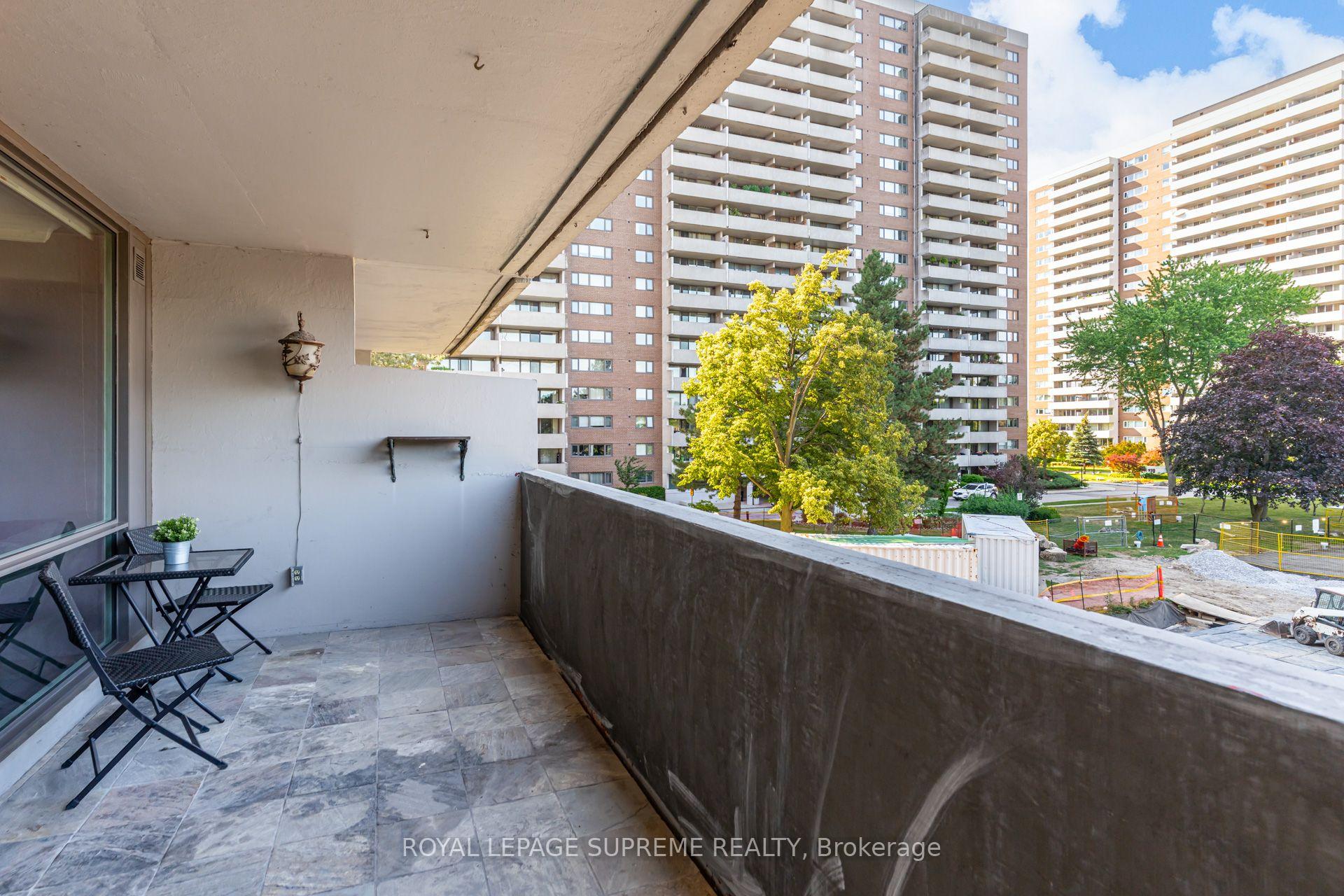Photo 39 of Unit 305, 250 Scarlett Road, Toronto, Rockcliffe-Smythe — HOMEH
