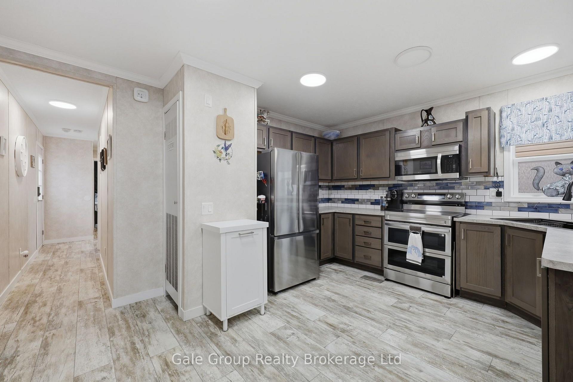 Photo 11 of Unit 606, 99 Fourth Conc Road, Brant, Burford — HOMEH