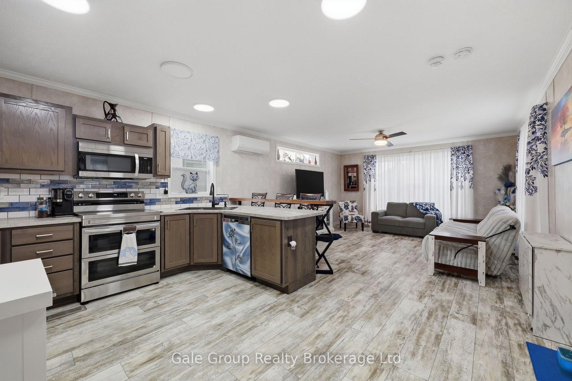 Photo 12 of Unit 606, 99 Fourth Conc Road, Brant, Burford — HOMEH