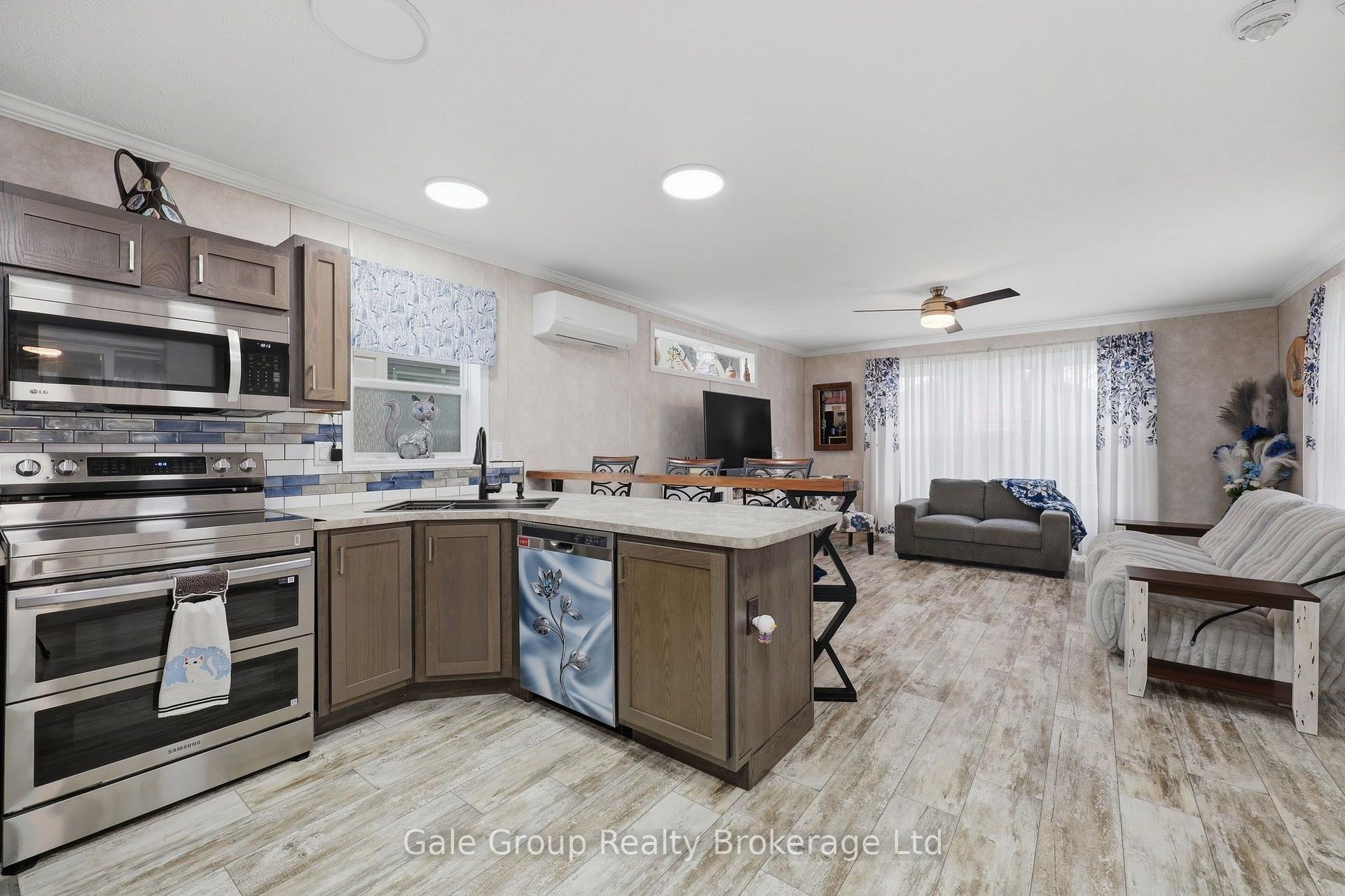 Photo 14 of Unit 606, 99 Fourth Conc Road, Brant, Burford — HOMEH