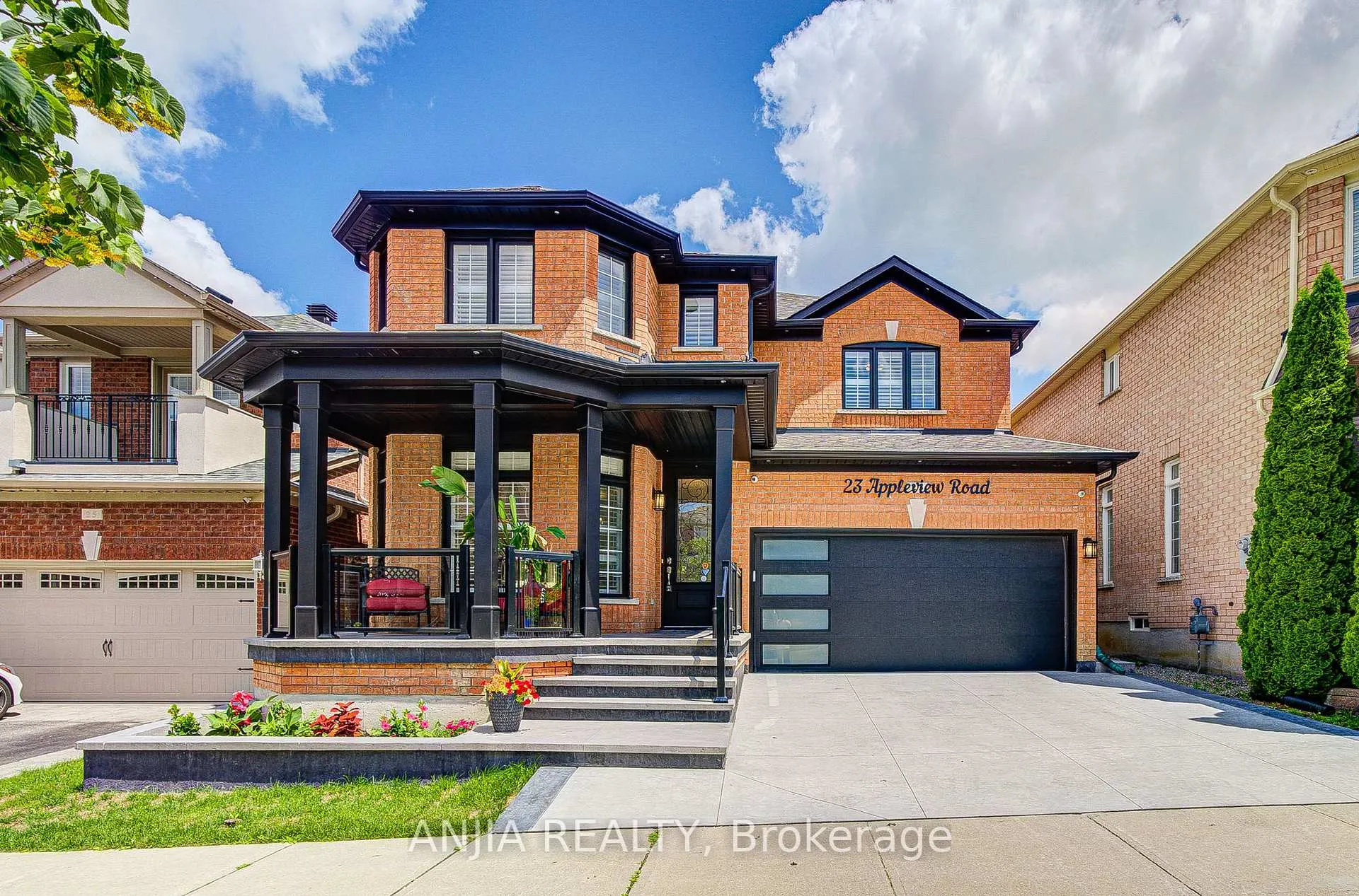 Photo 2 of 23 Appleview Road, Markham, Greensborough — HOMEH