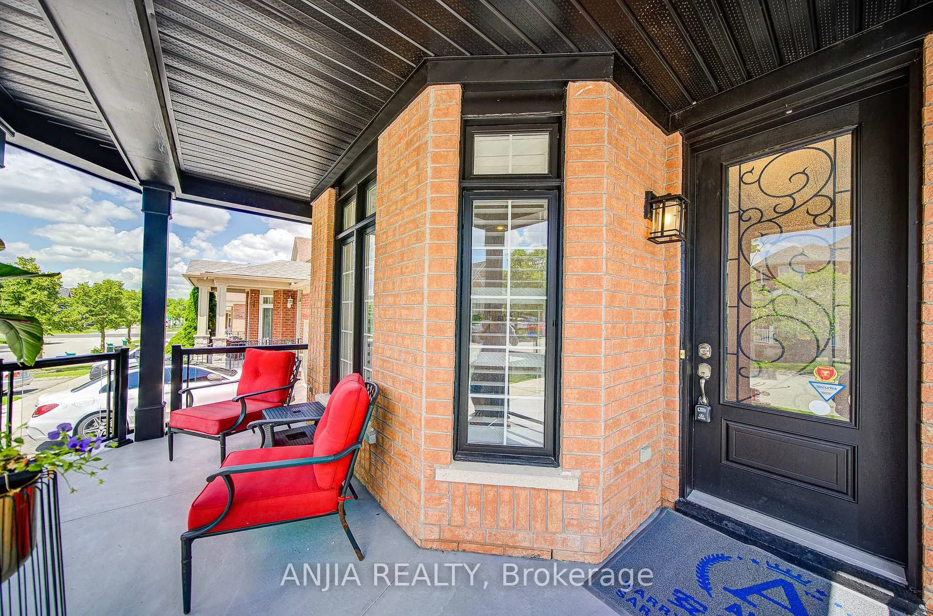 Photo 7 of 23 Appleview Road, Markham, Greensborough — HOMEH