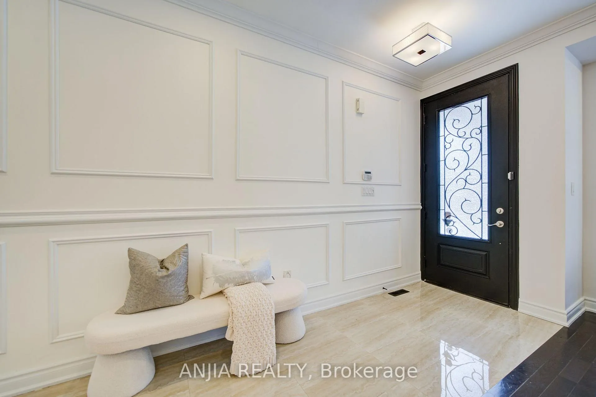 Photo 8 of 23 Appleview Road, Markham, Greensborough — HOMEH
