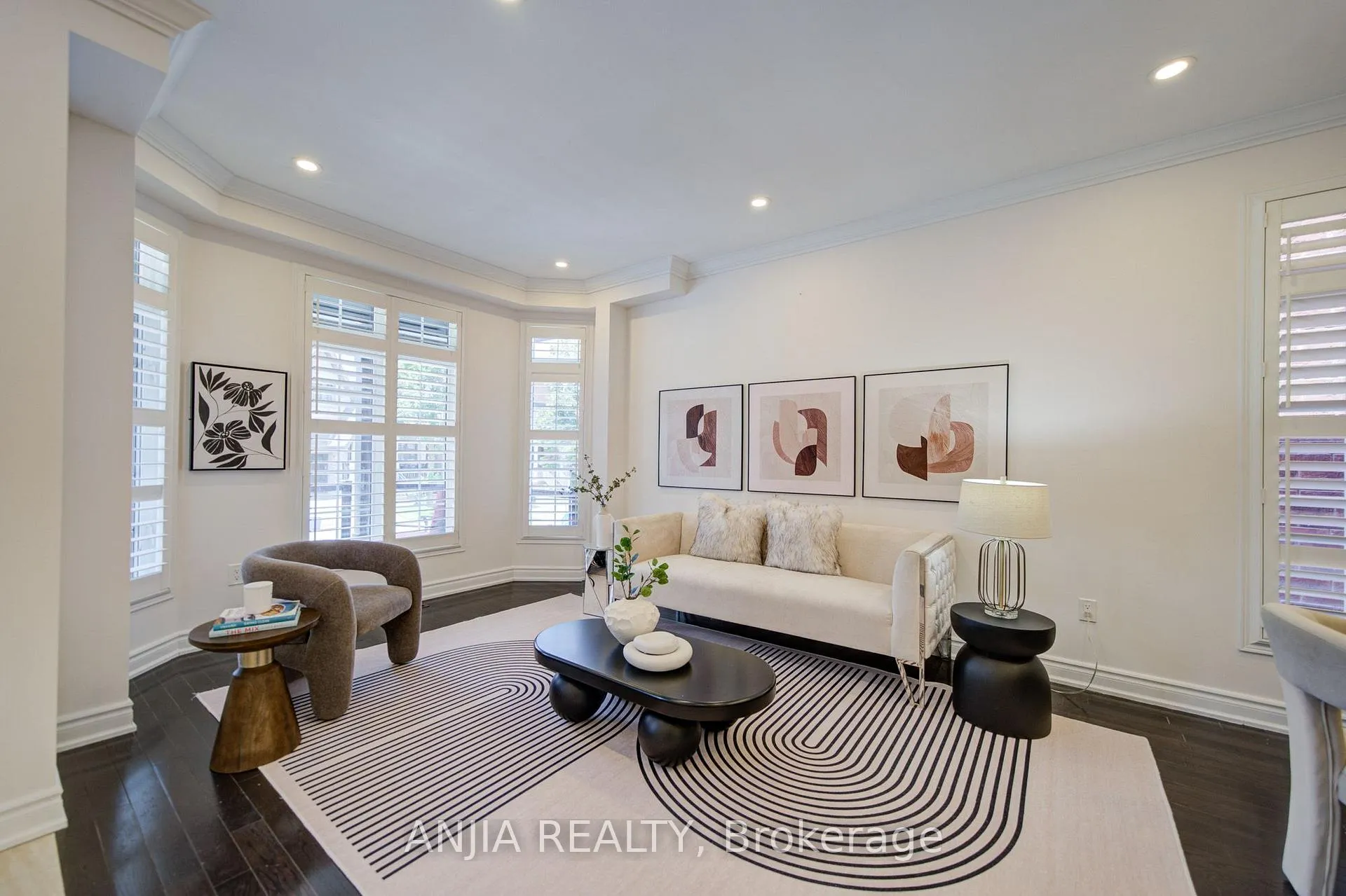 Photo 11 of 23 Appleview Road, Markham, Greensborough — HOMEH