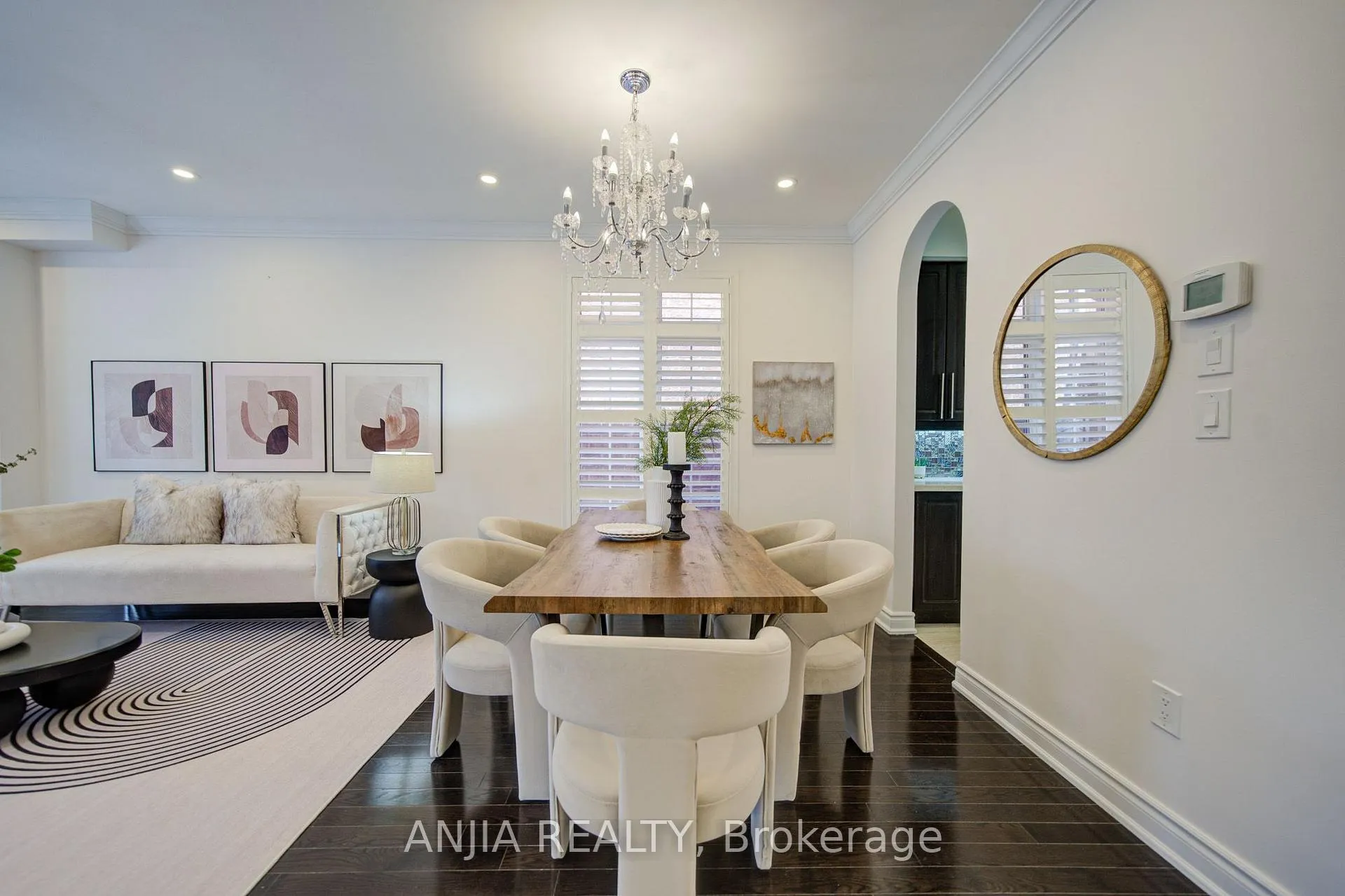 Photo 13 of 23 Appleview Road, Markham, Greensborough — HOMEH