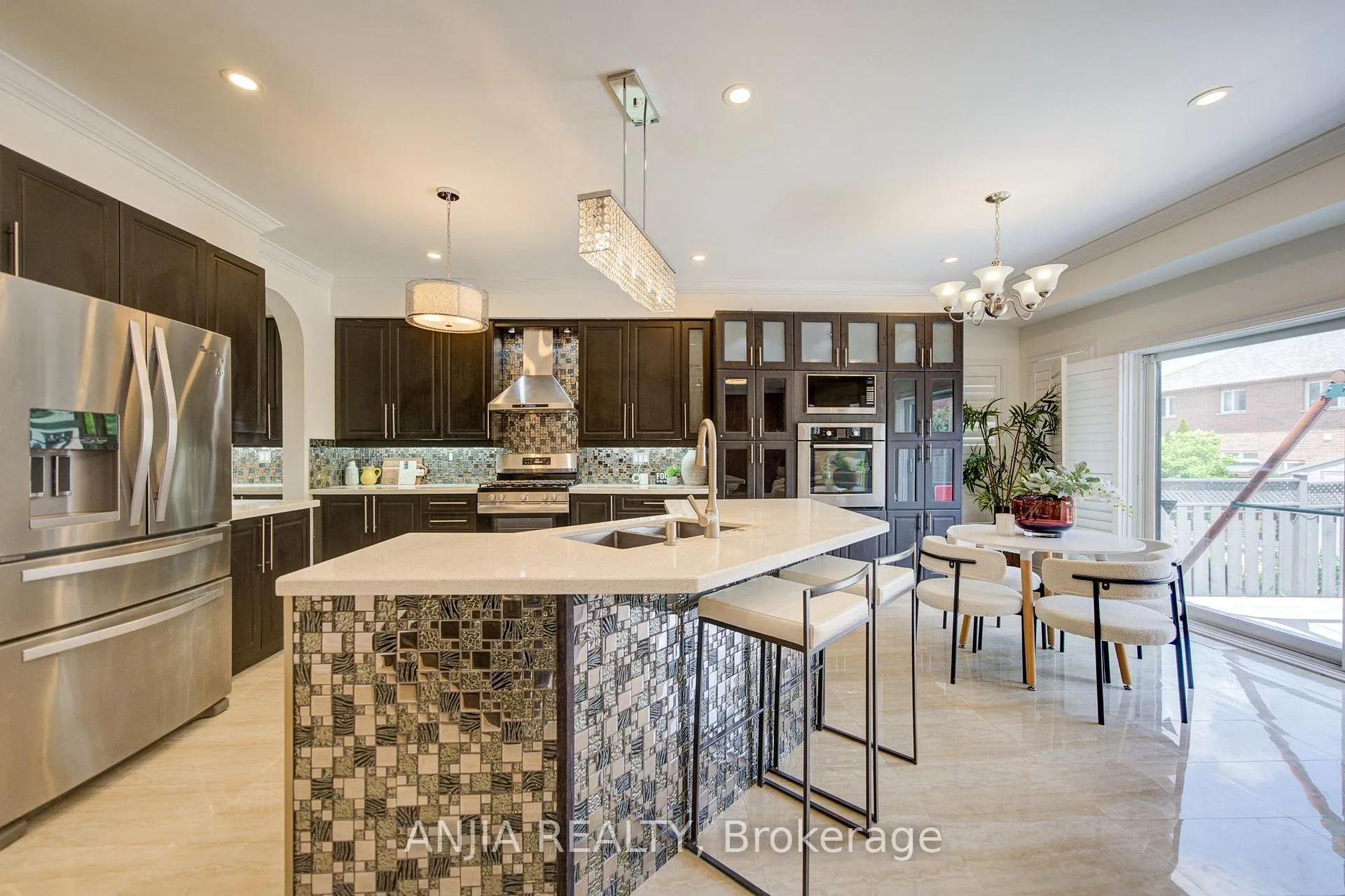 Photo 20 of 23 Appleview Road, Markham, Greensborough — HOMEH