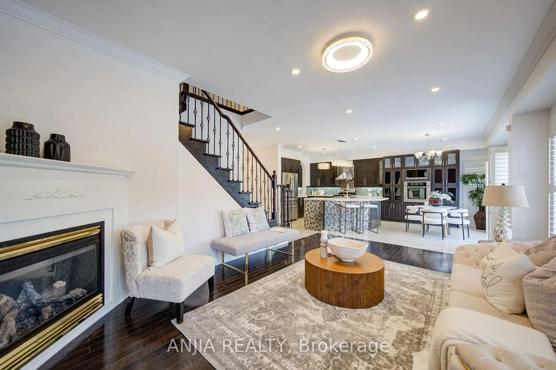 Photo 23 of 23 Appleview Road, Markham, Greensborough — HOMEH