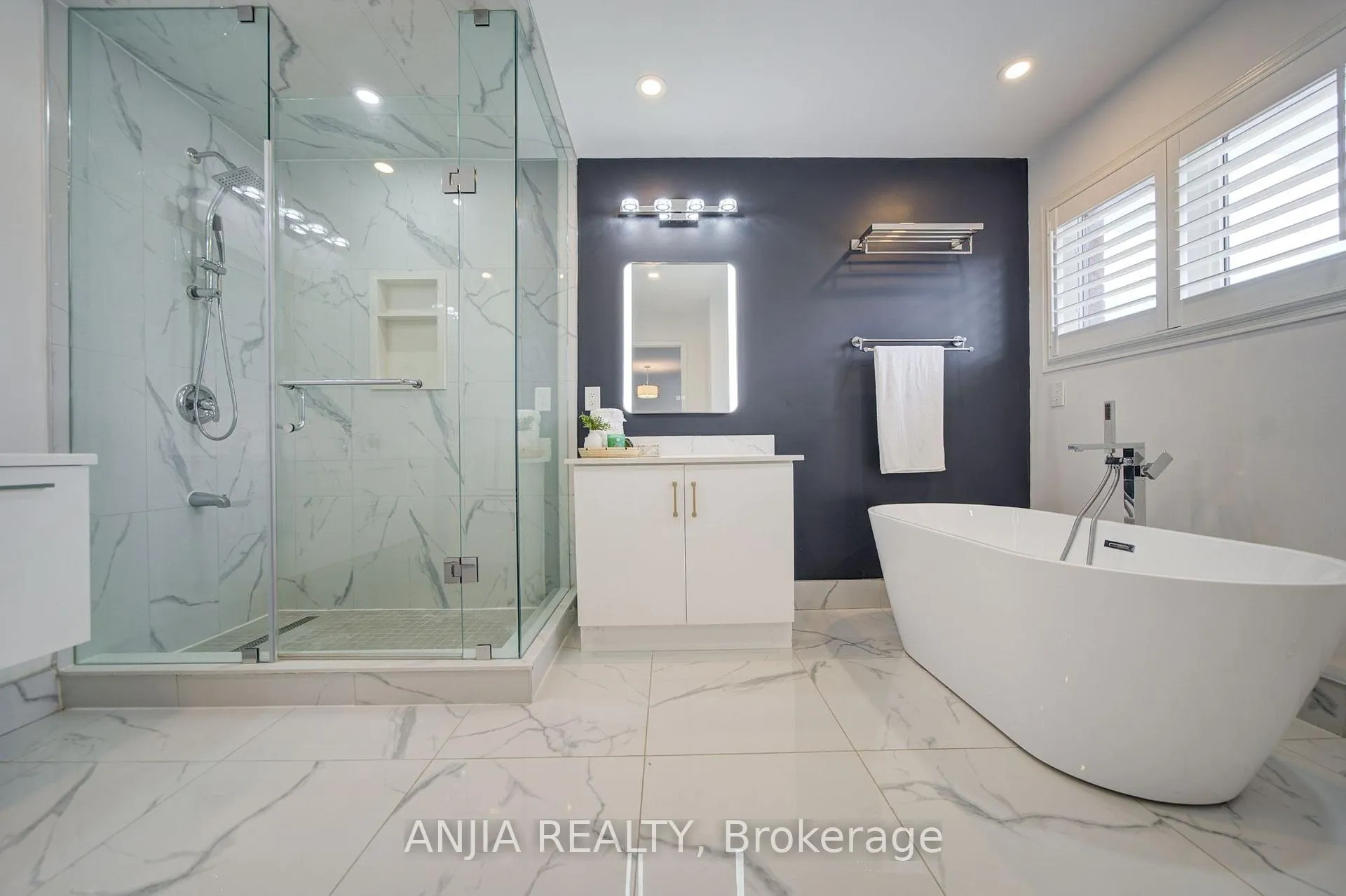 Photo 27 of 23 Appleview Road, Markham, Greensborough — HOMEH