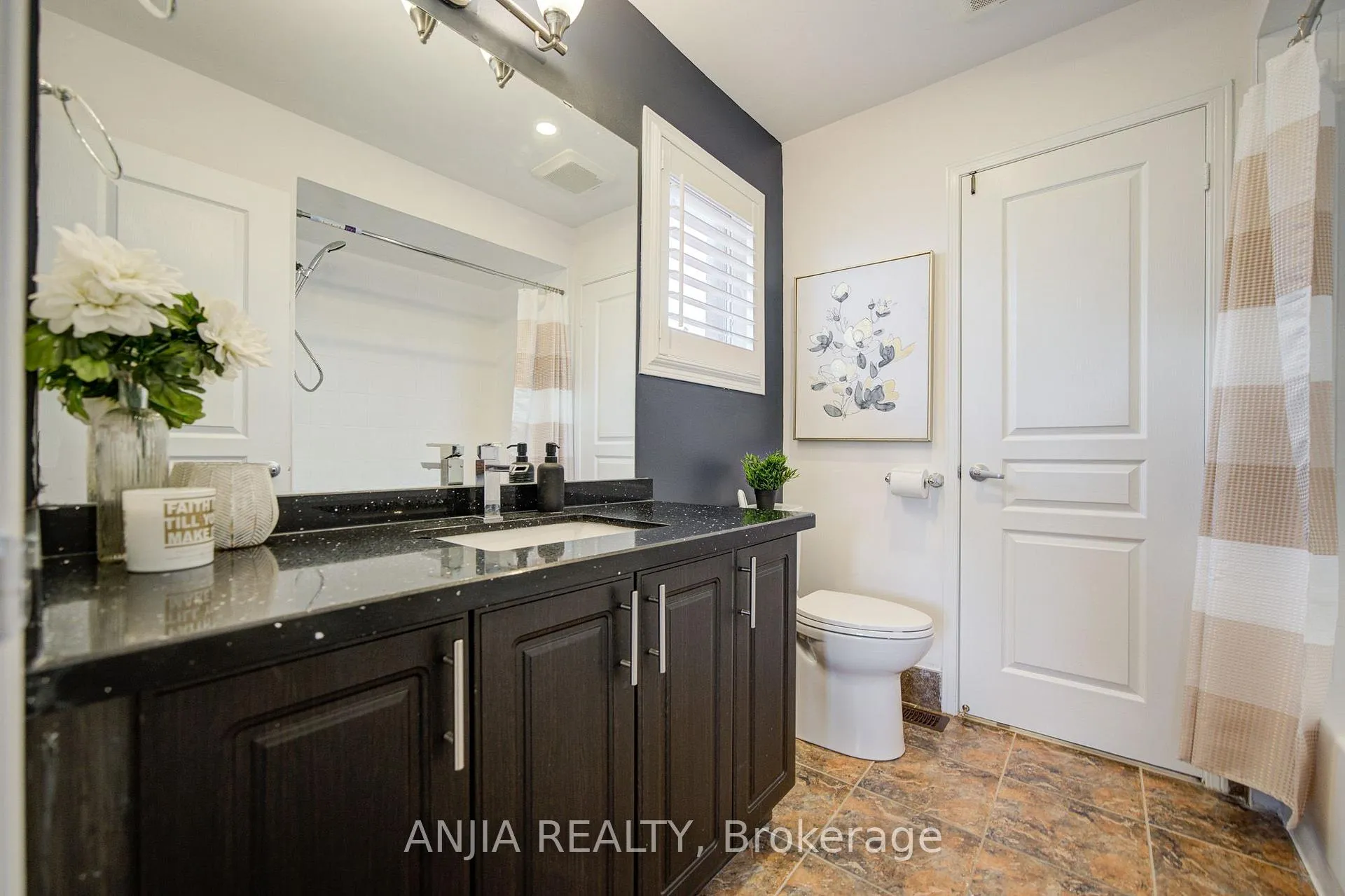 Photo 32 of 23 Appleview Road, Markham, Greensborough — HOMEH