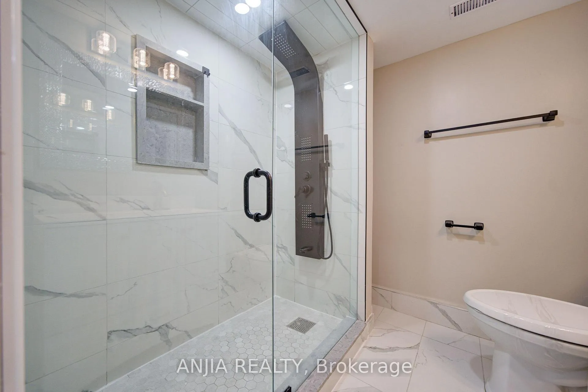 Photo 44 of 23 Appleview Road, Markham, Greensborough — HOMEH