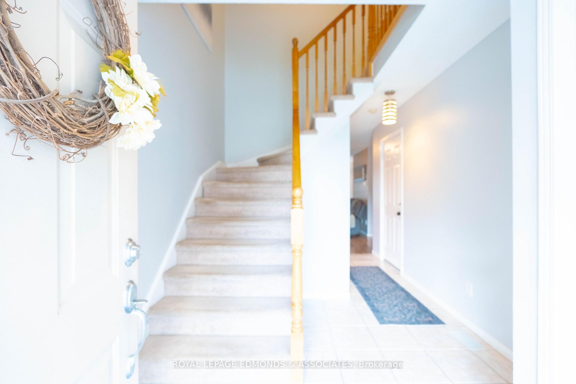 Photo 3 of Unit 37, 565 Rymal Road E, Hamilton, Butler — HOMEH