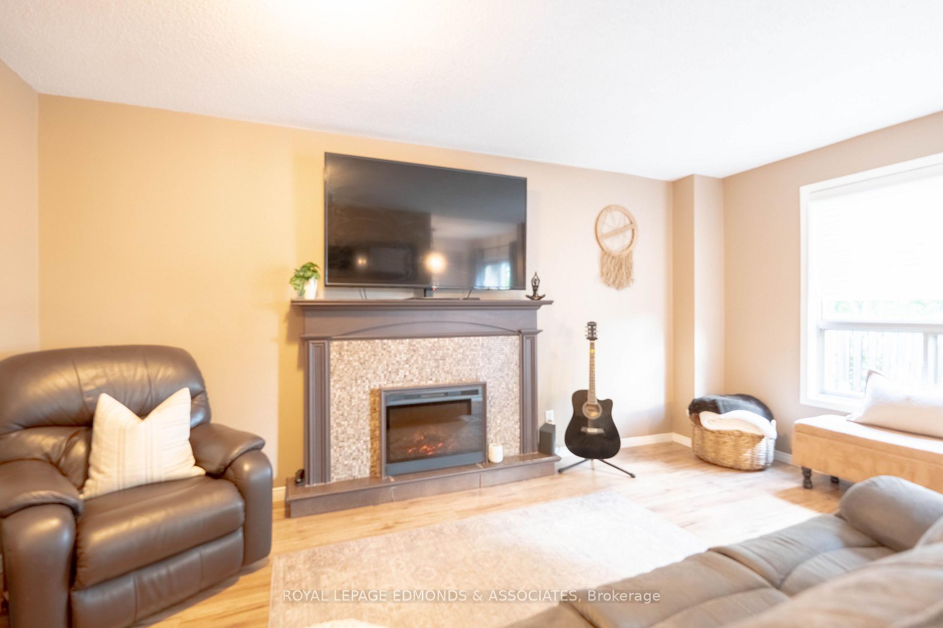 Photo 6 of Unit 37, 565 Rymal Road E, Hamilton, Butler — HOMEH