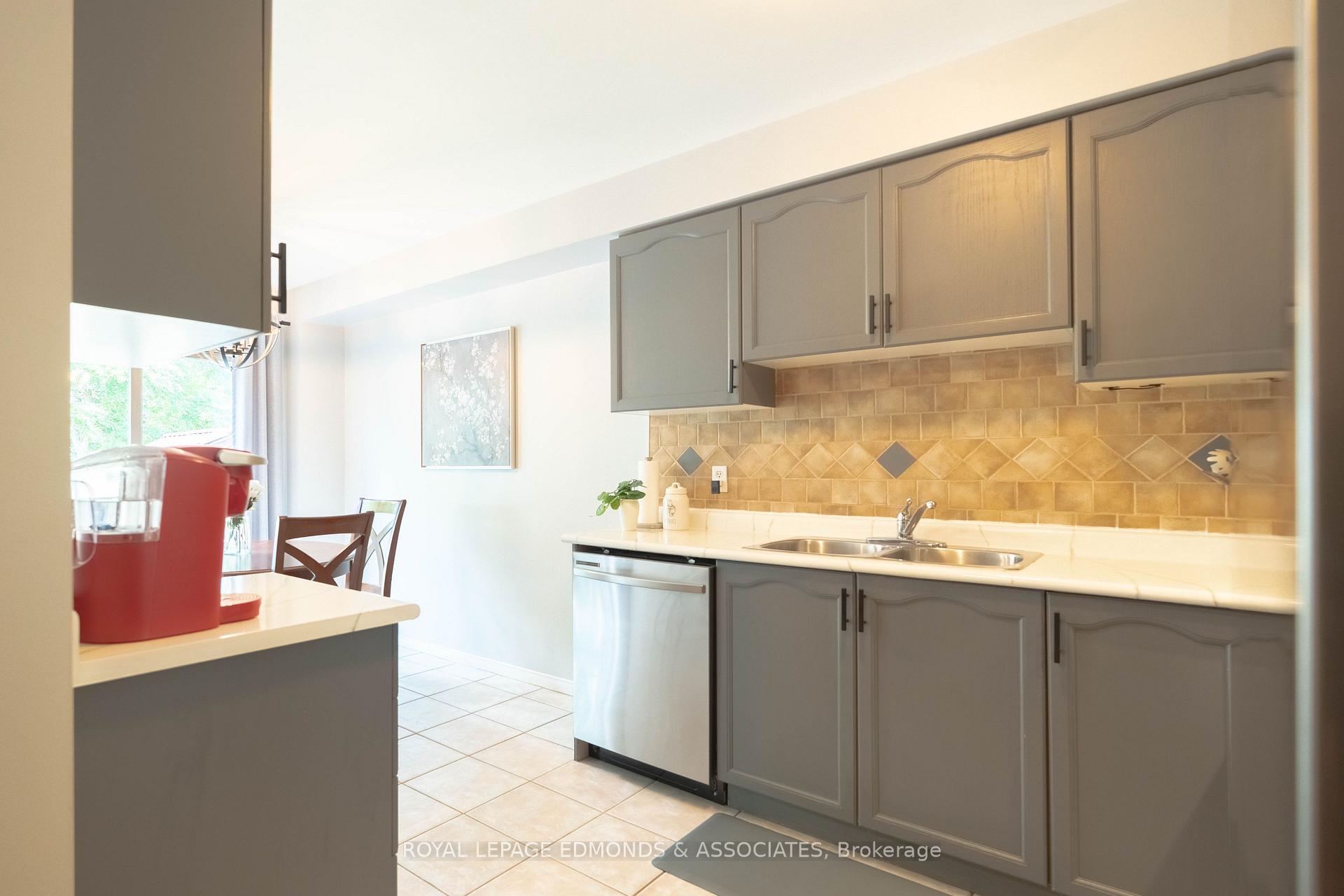 Photo 10 of Unit 37, 565 Rymal Road E, Hamilton, Butler — HOMEH