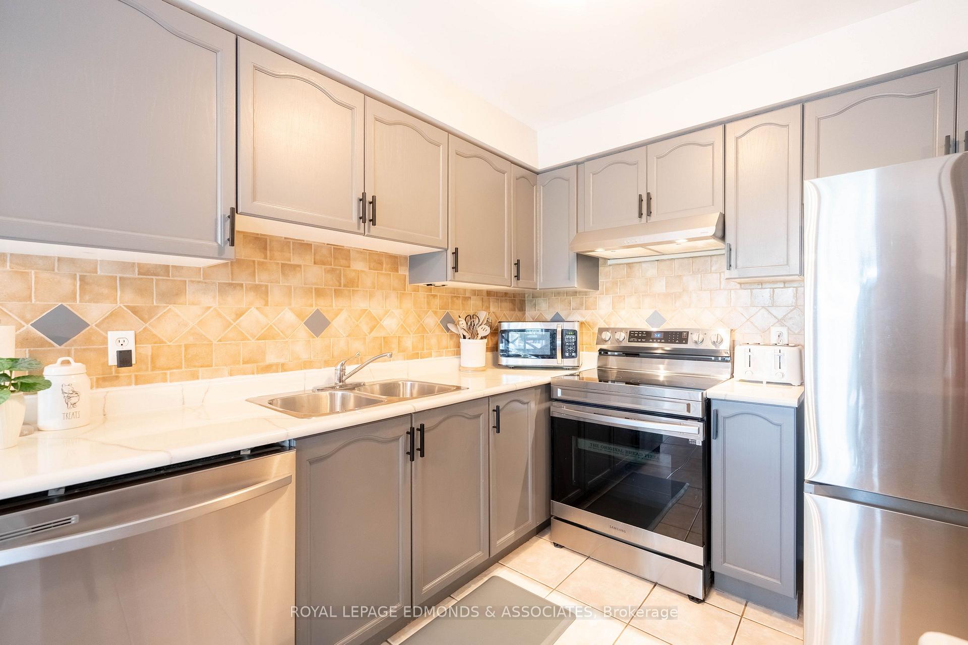 Photo 11 of Unit 37, 565 Rymal Road E, Hamilton, Butler — HOMEH
