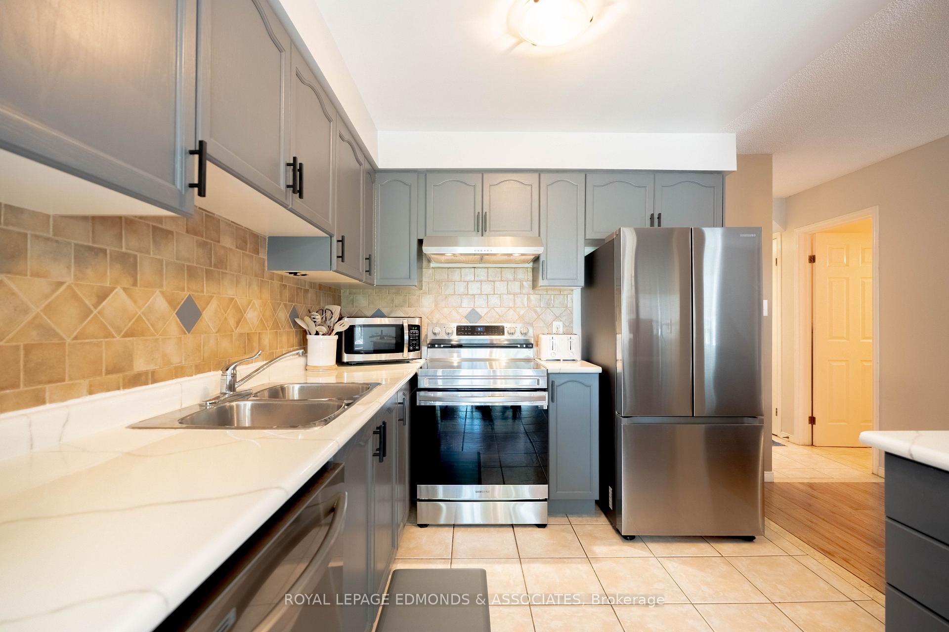 Photo 12 of Unit 37, 565 Rymal Road E, Hamilton, Butler — HOMEH