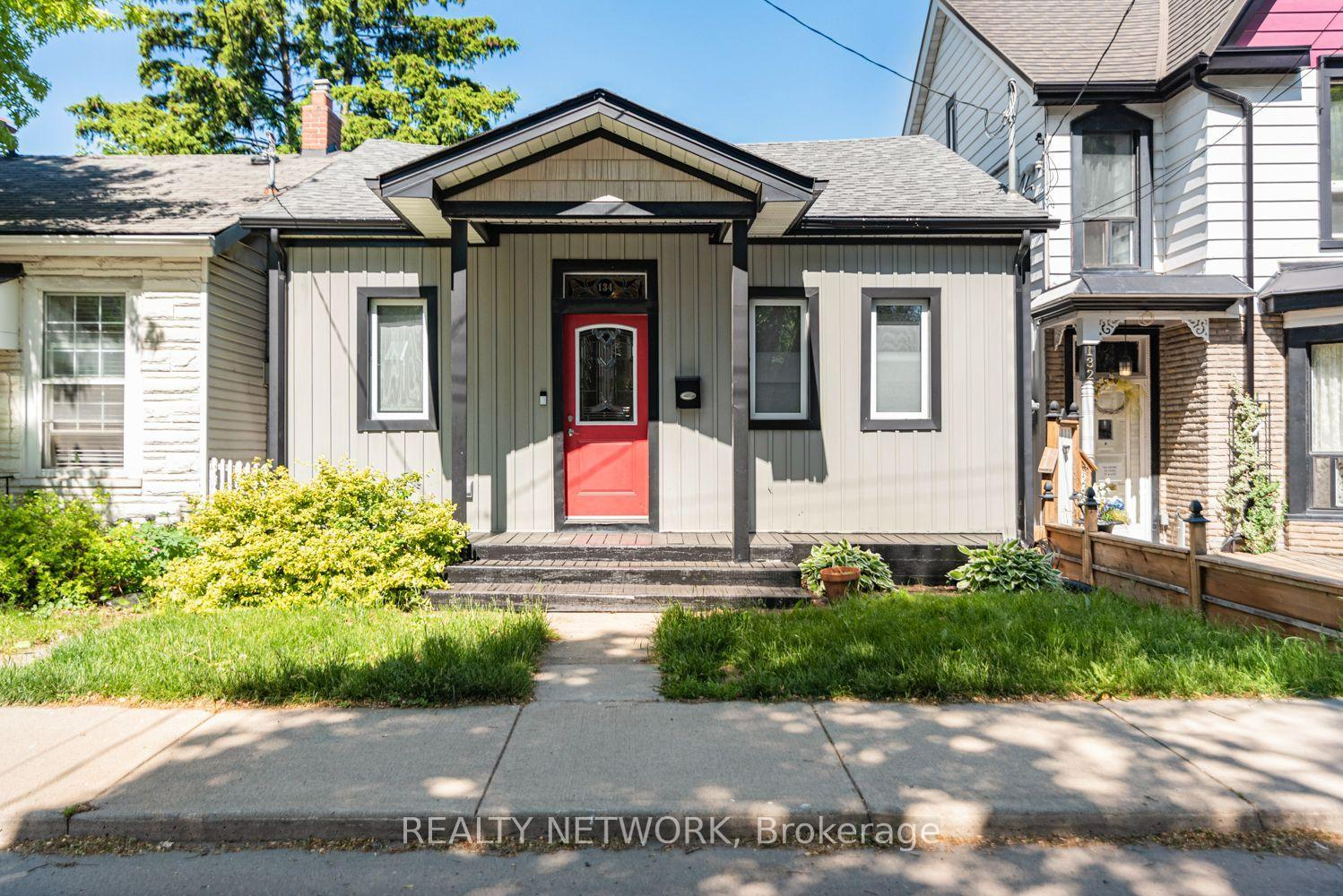 Photo 2 of 134 Erie Avenue, Hamilton, Stinson — HOMEH