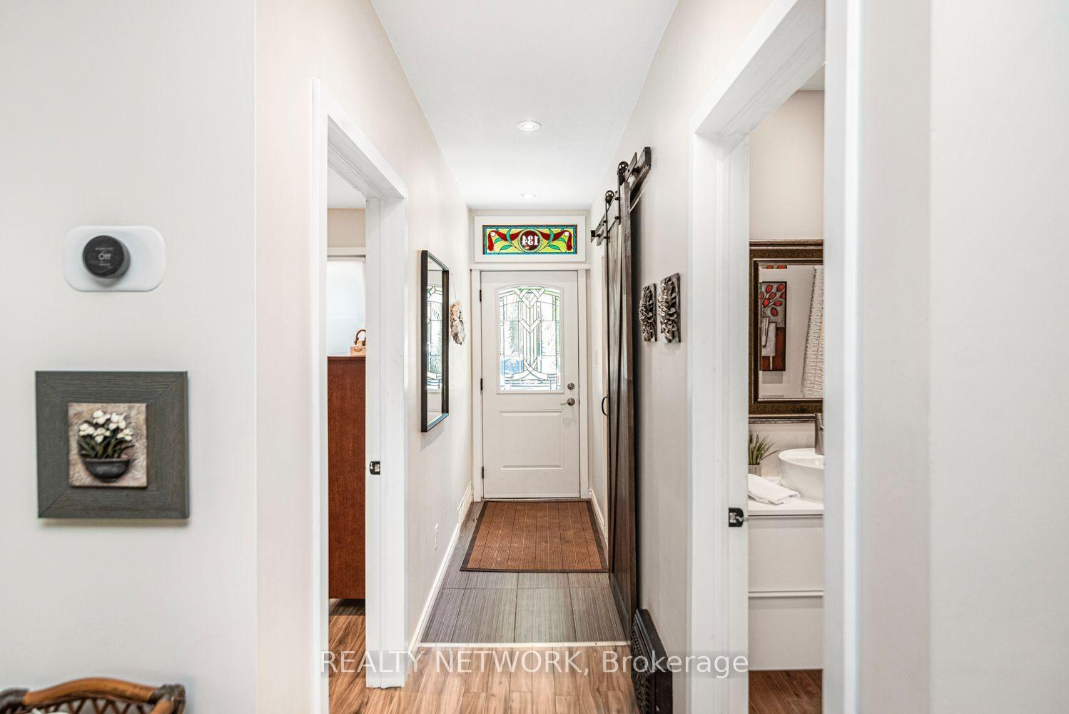 Photo 5 of 134 Erie Avenue, Hamilton, Stinson — HOMEH