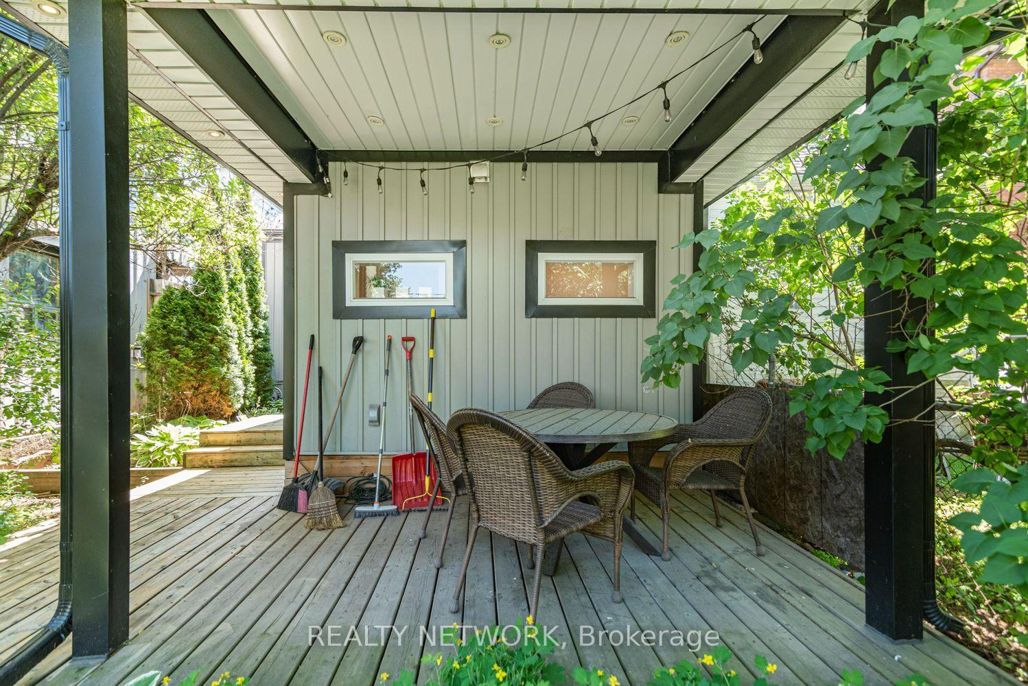 Photo 40 of 134 Erie Avenue, Hamilton, Stinson — HOMEH