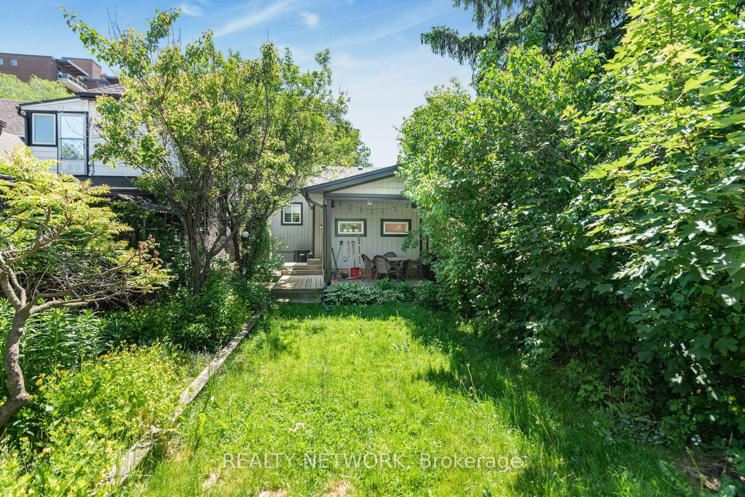 Photo 42 of 134 Erie Avenue, Hamilton, Stinson — HOMEH