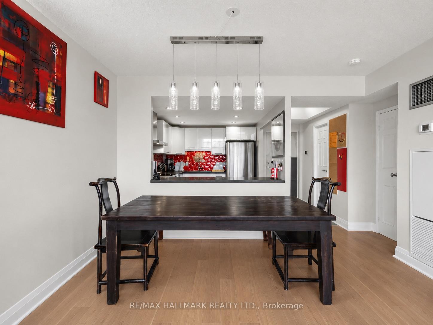 Photo 10 of Unit Ph15, 20 Glebe Road W, Toronto, Yonge-Eglinton — HOMEH