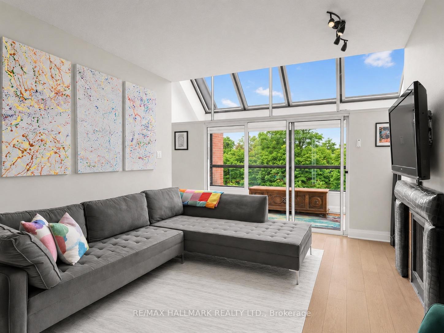 Photo 14 of Unit Ph15, 20 Glebe Road W, Toronto, Yonge-Eglinton — HOMEH