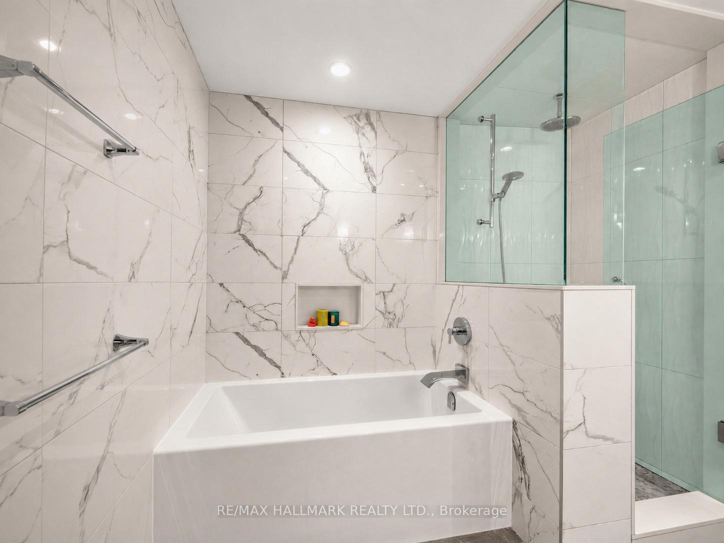 Photo 28 of Unit Ph15, 20 Glebe Road W, Toronto, Yonge-Eglinton — HOMEH