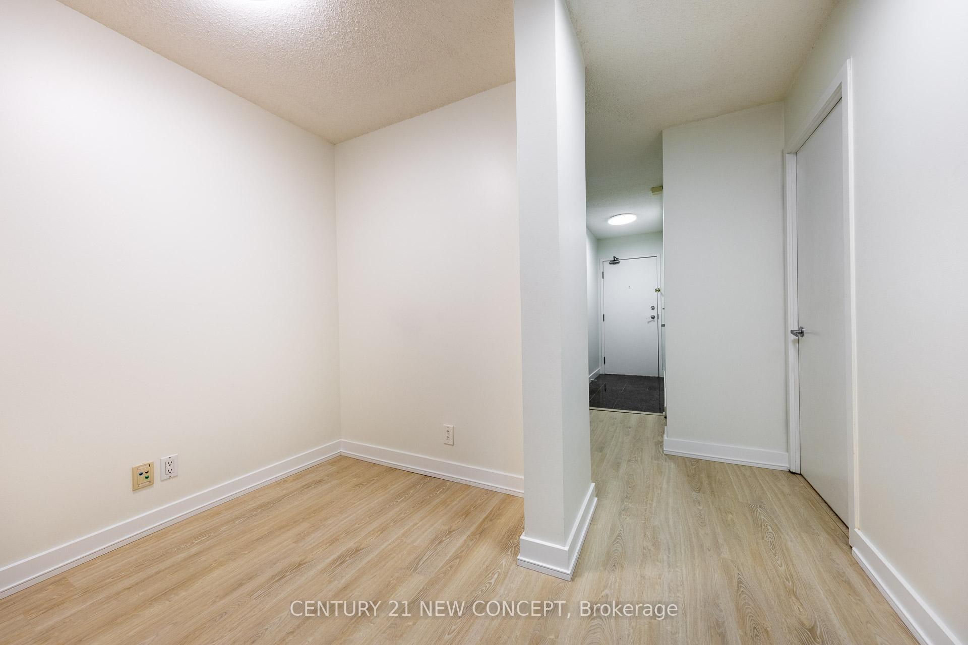 Photo 5 of Unit 501, 381 Front Street W, Toronto, Waterfront Communities — HOMEH