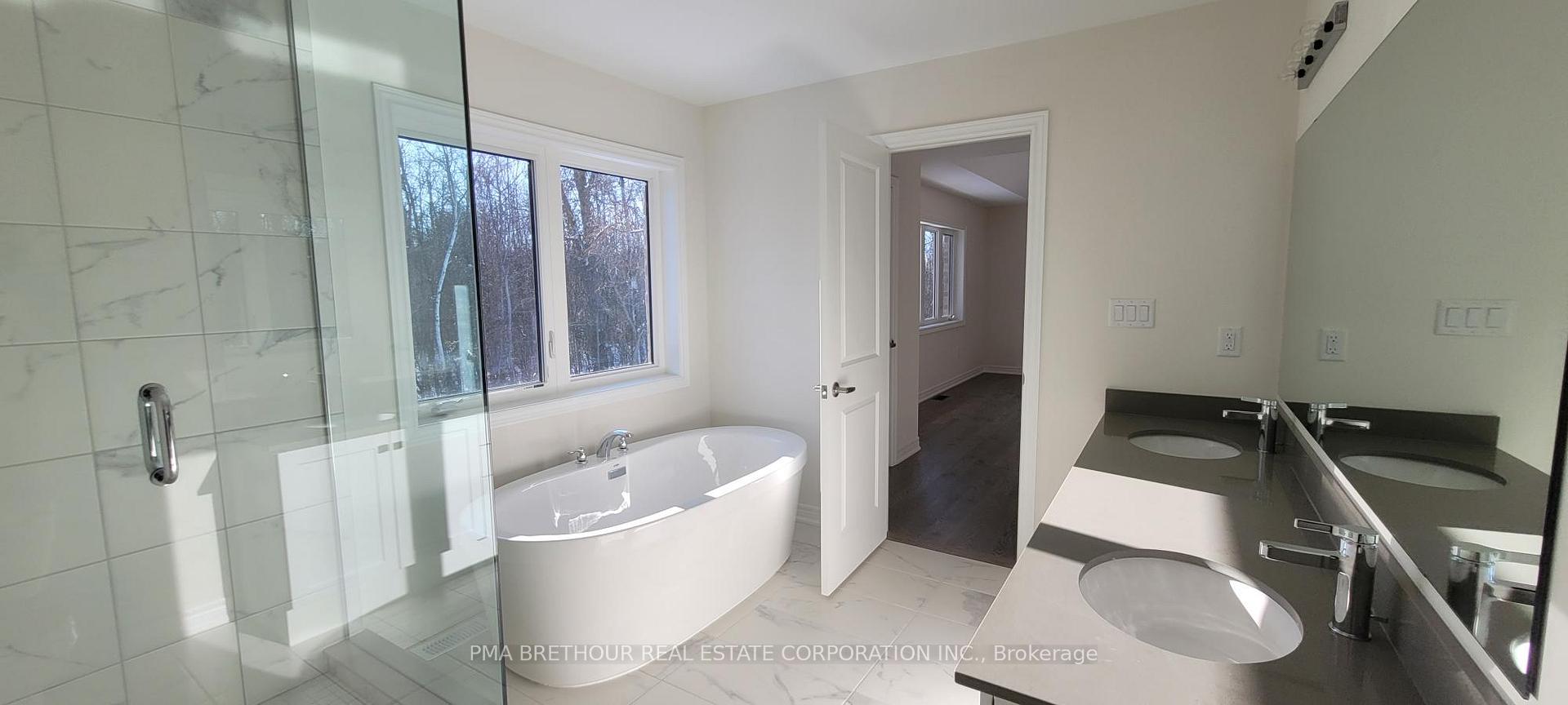 Photo 10 of 139 Dovedale Drive, Georgina, Keswick South — HOMEH
