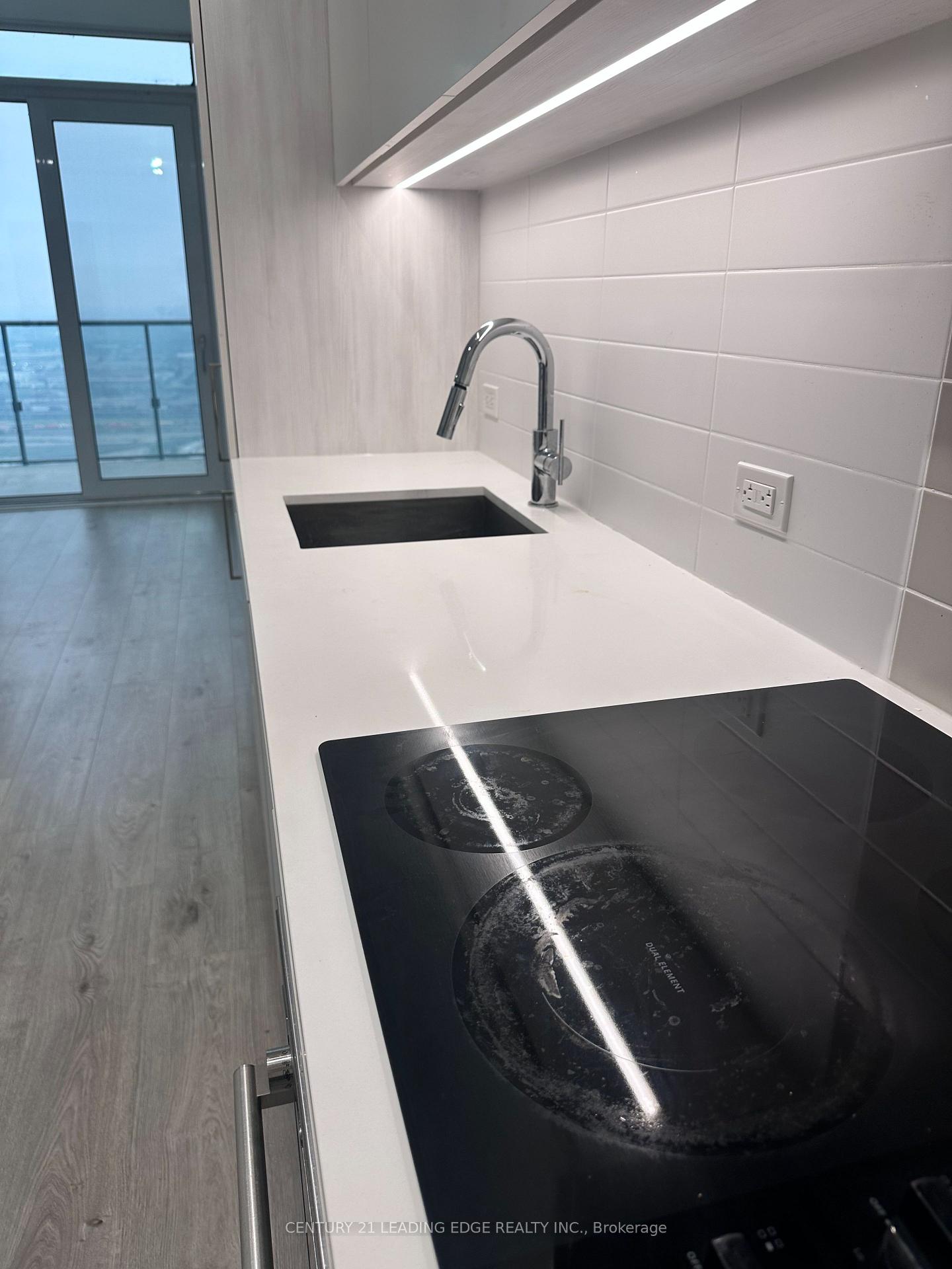 Photo 8 of Unit PH10, 7890 Jane Street, Vaughan, Vaughan Corporate Centre — HOMEH