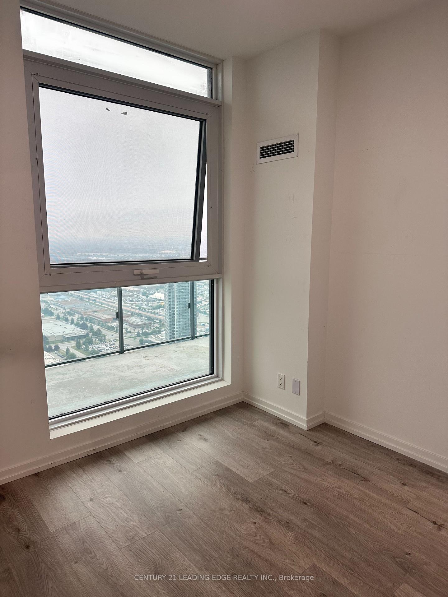 Photo 12 of Unit PH10, 7890 Jane Street, Vaughan, Vaughan Corporate Centre — HOMEH