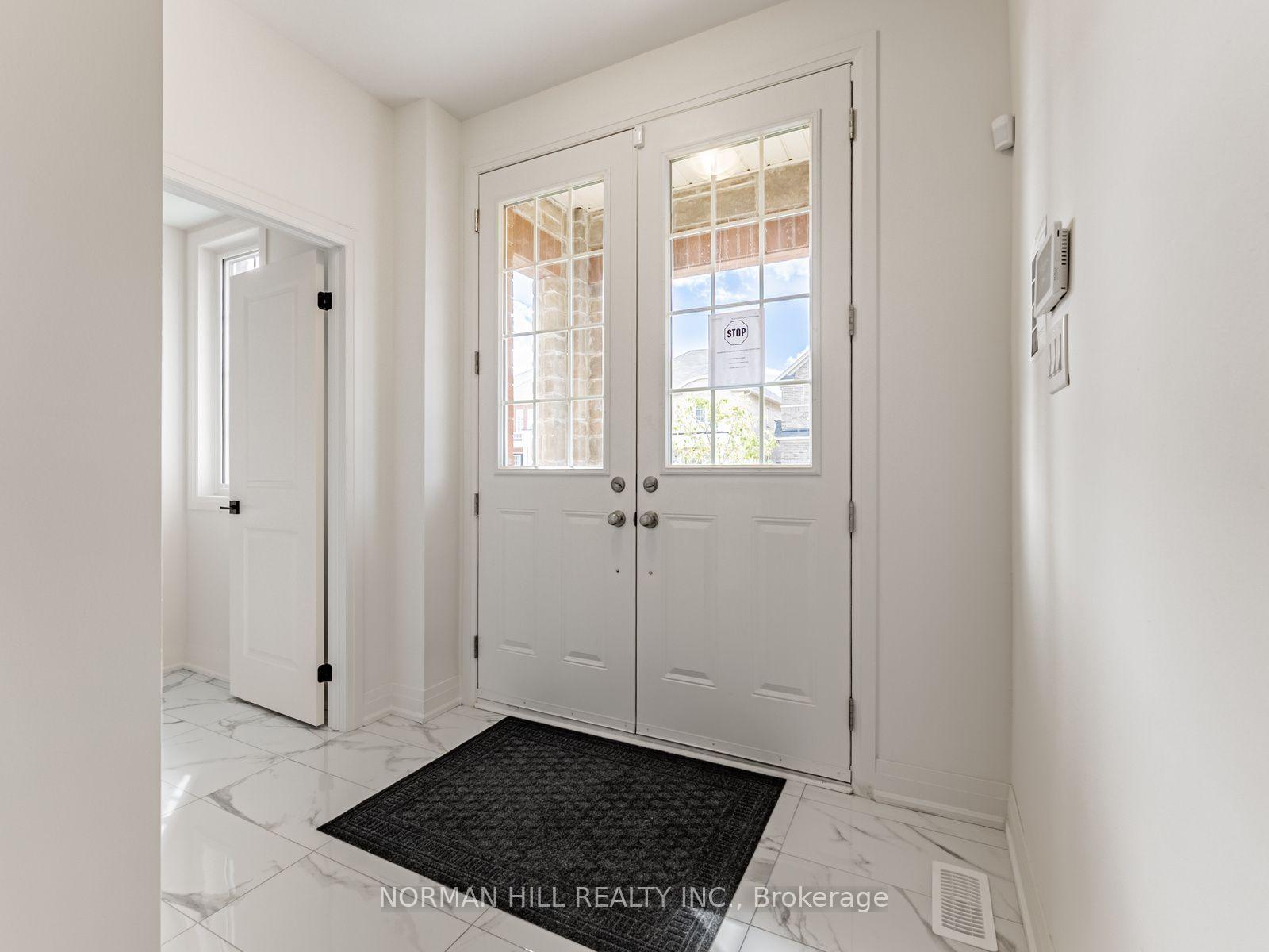 Photo 3 of 9 Lilestone Drive, Brampton, Credit Valley — HOMEH