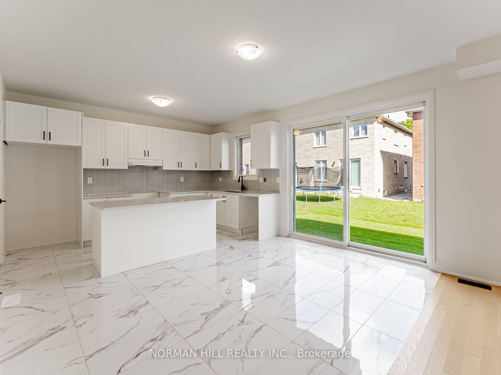 Photo 10 of 9 Lilestone Drive, Brampton, Credit Valley — HOMEH