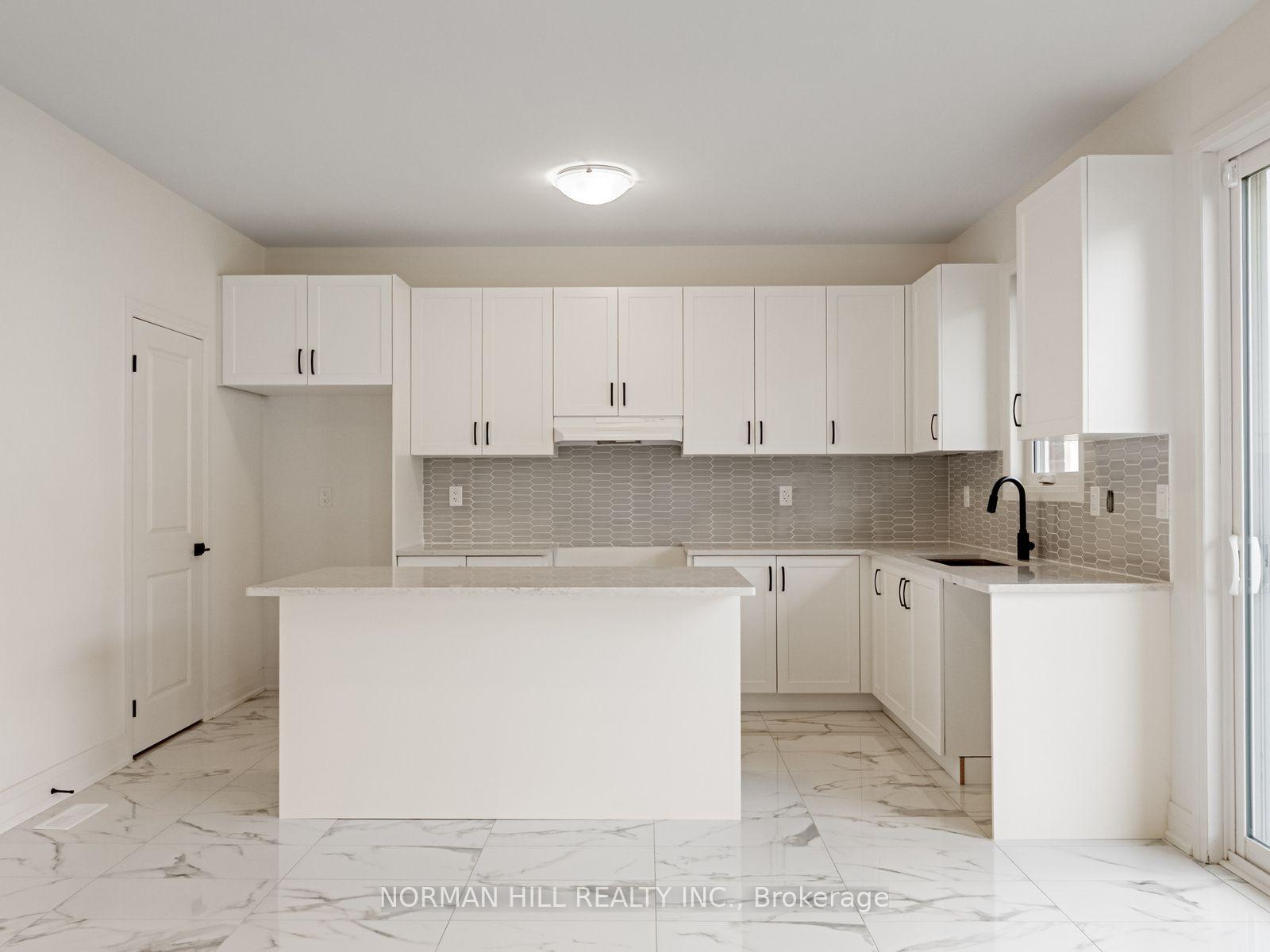 Photo 11 of 9 Lilestone Drive, Brampton, Credit Valley — HOMEH