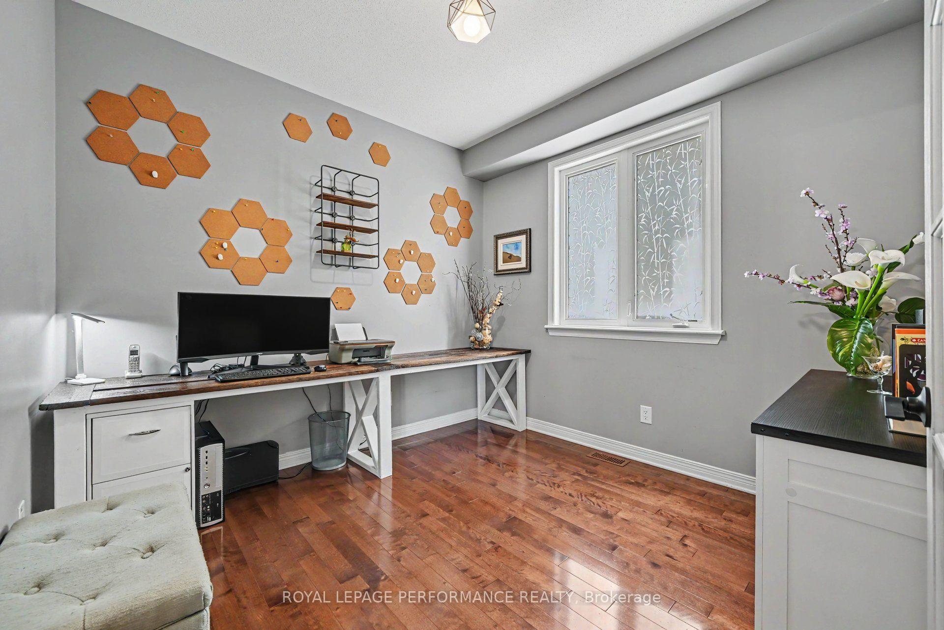 Photo 14 of 179 Trail Side Circle, Ottawa, Springridge/East Village — HOMEH