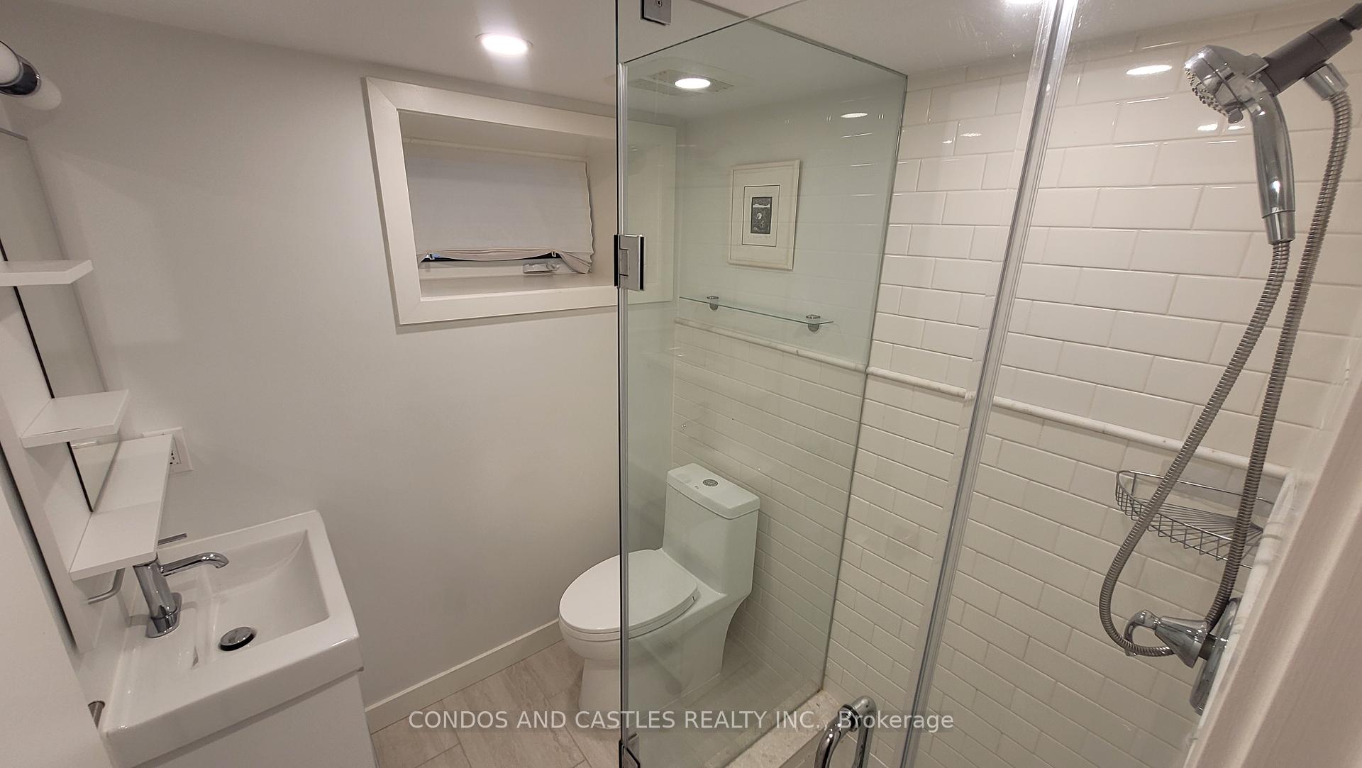 Photo 3 of Unit Lower, 203 Fern Avenue, Toronto, High Park-Swansea — HOMEH