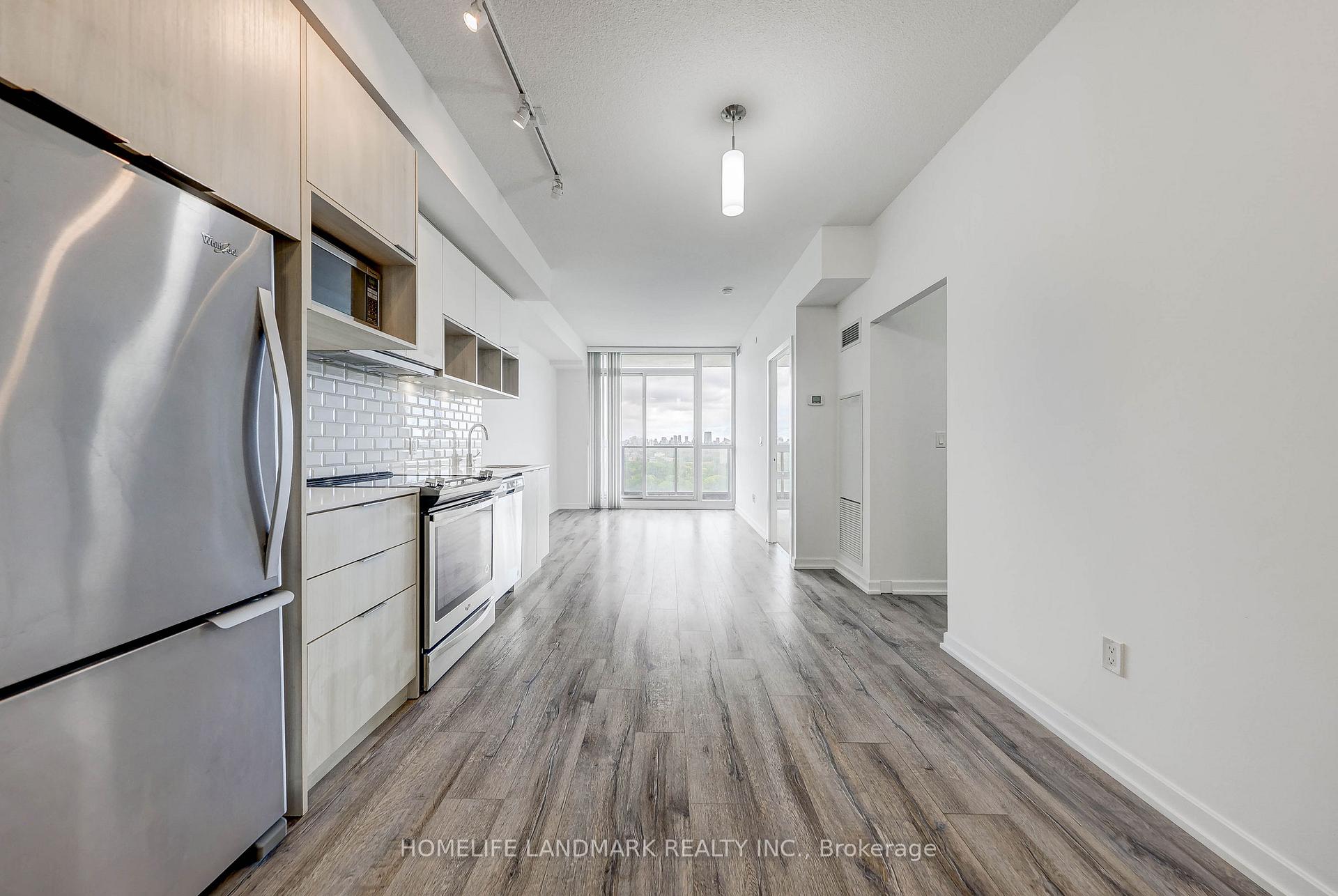 Photo 4 of Unit 1011, 52 Forest Manor Road, North York, Henry Farm — HOMEH